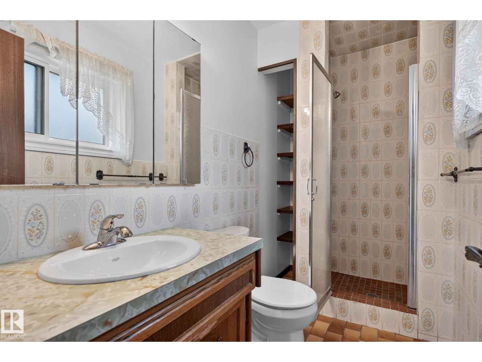 12121 42 St Nw Property Photo 48