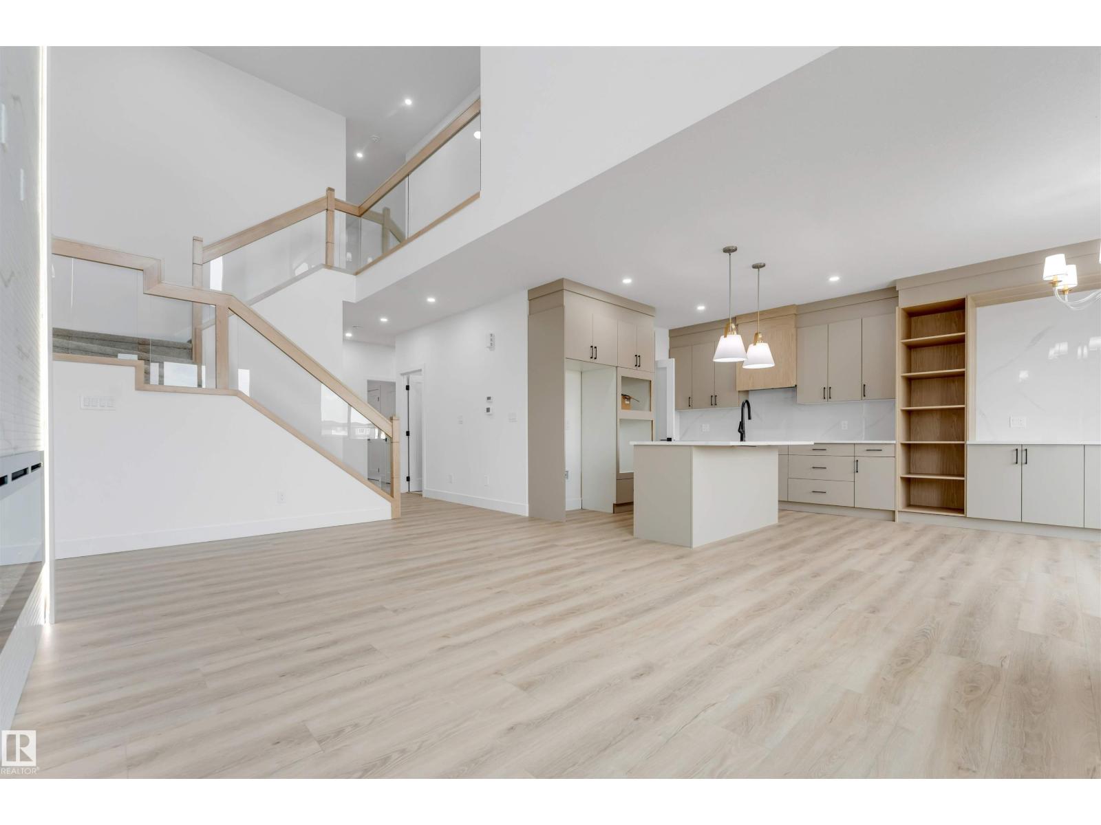 4234 63 St Property Photo 12