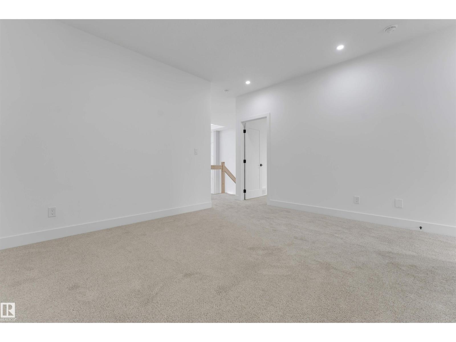 4234 63 St Property Photo 29
