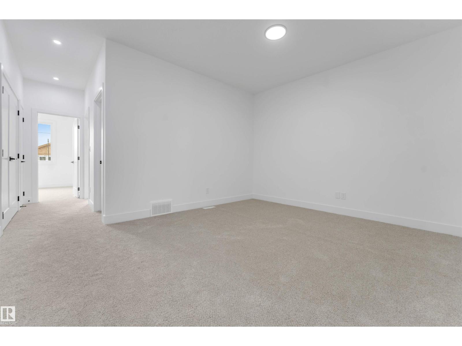 4234 63 St Property Photo 30