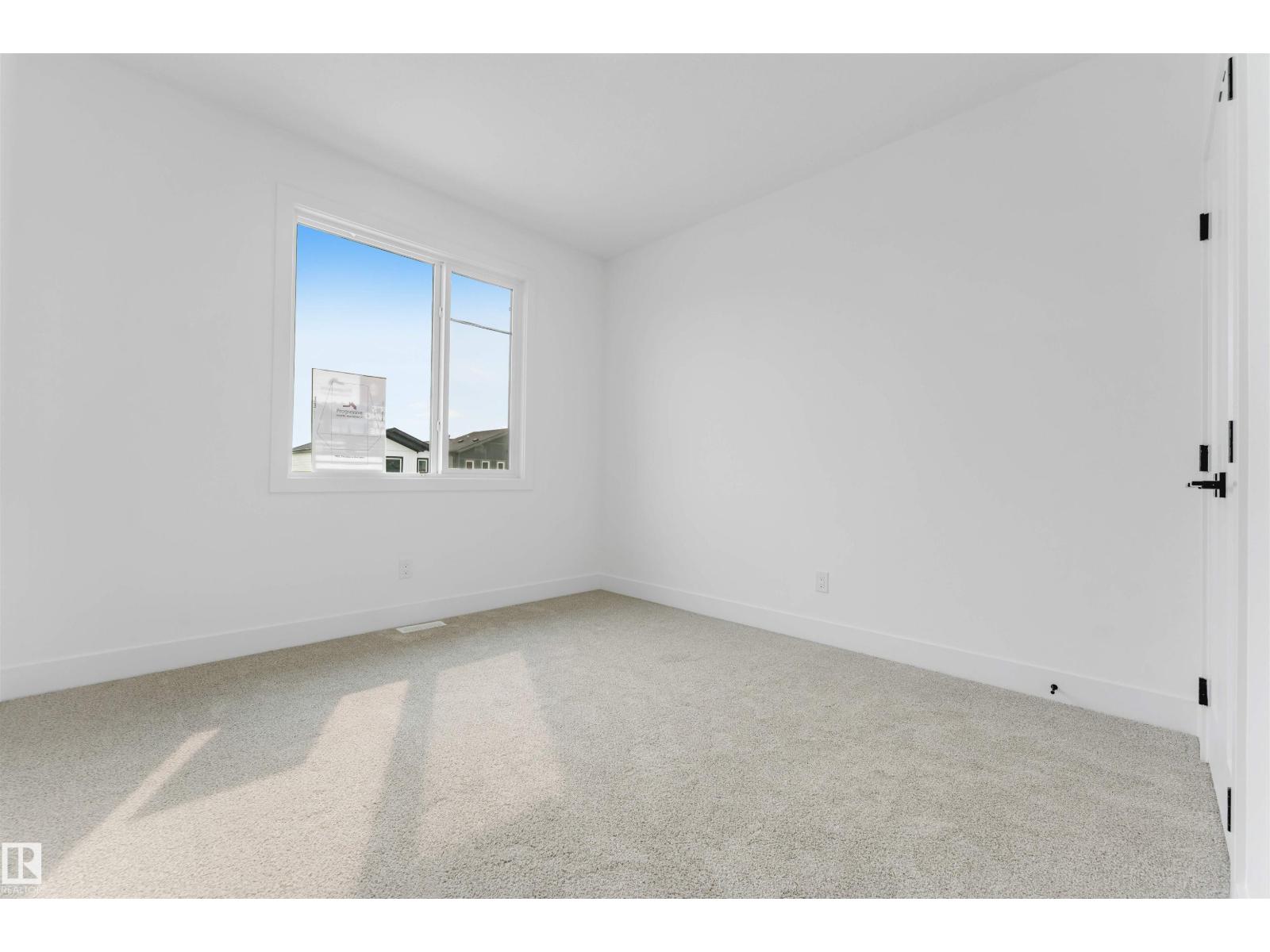 4234 63 St Property Photo 34