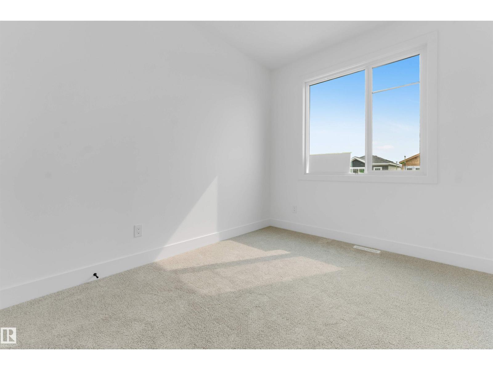 4234 63 St Property Photo 35