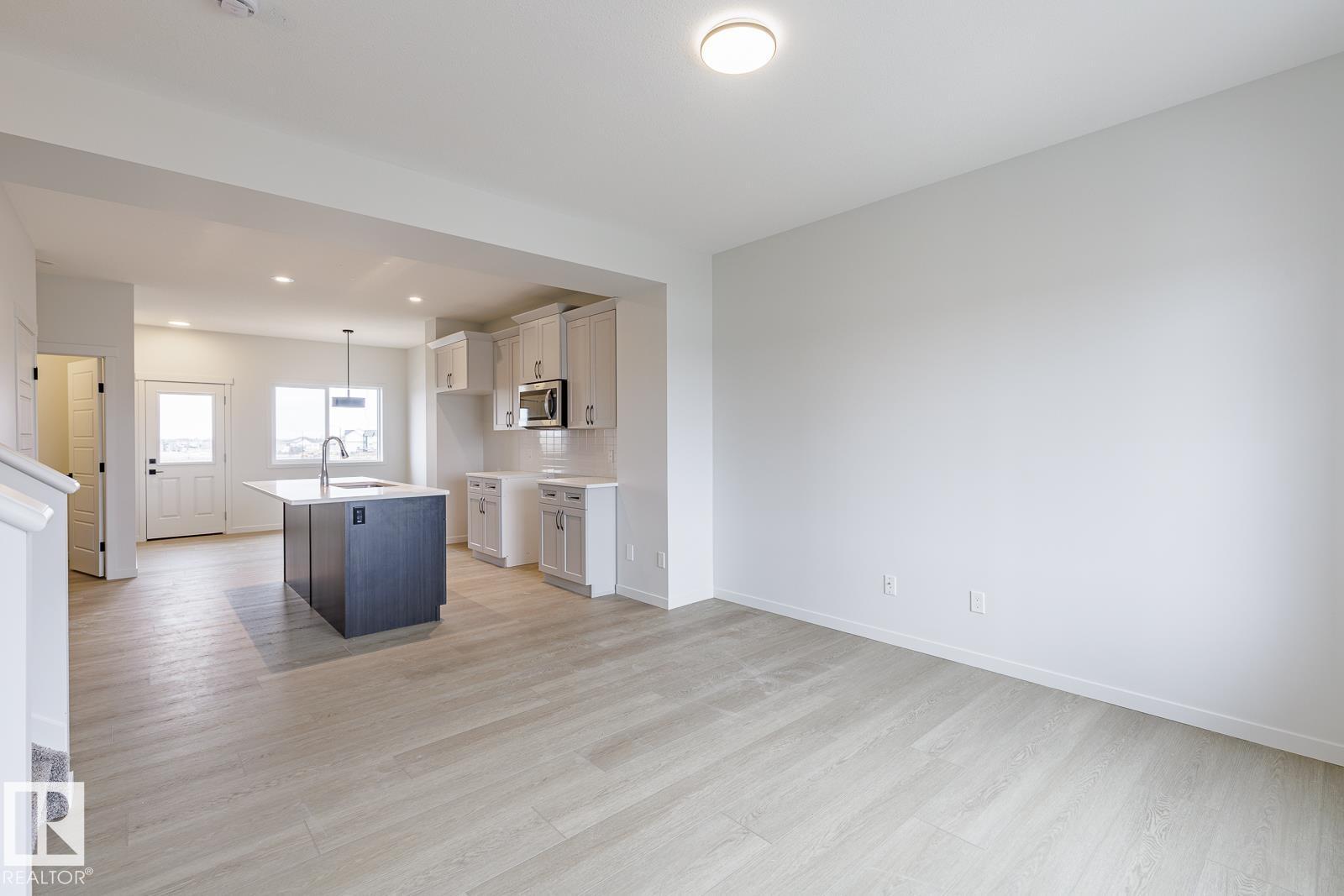70 Dansereau Wy Property Photo 6