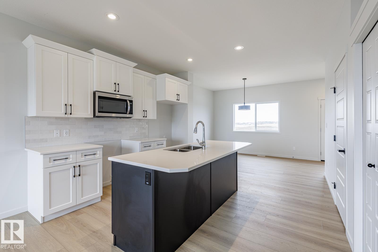 3603 40 Av Property Photo 8