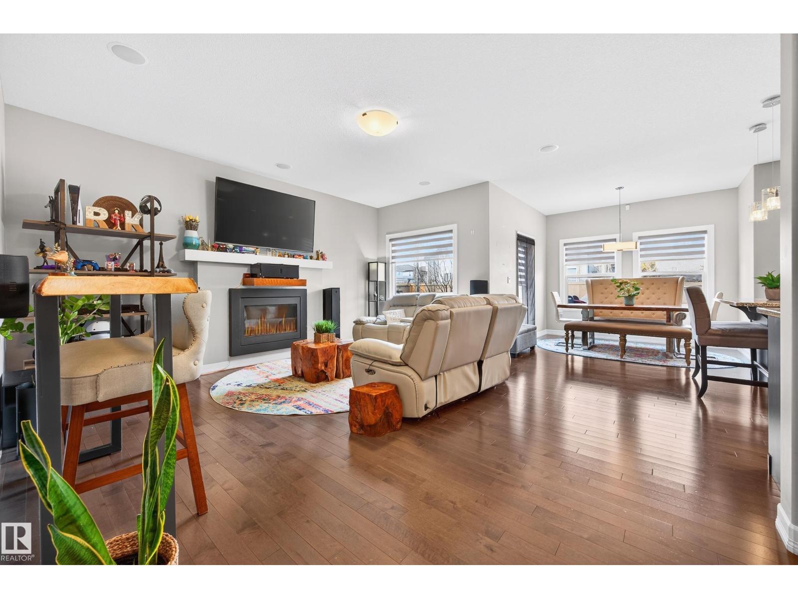 3306 Hilton Cr Nw Property Photo 5