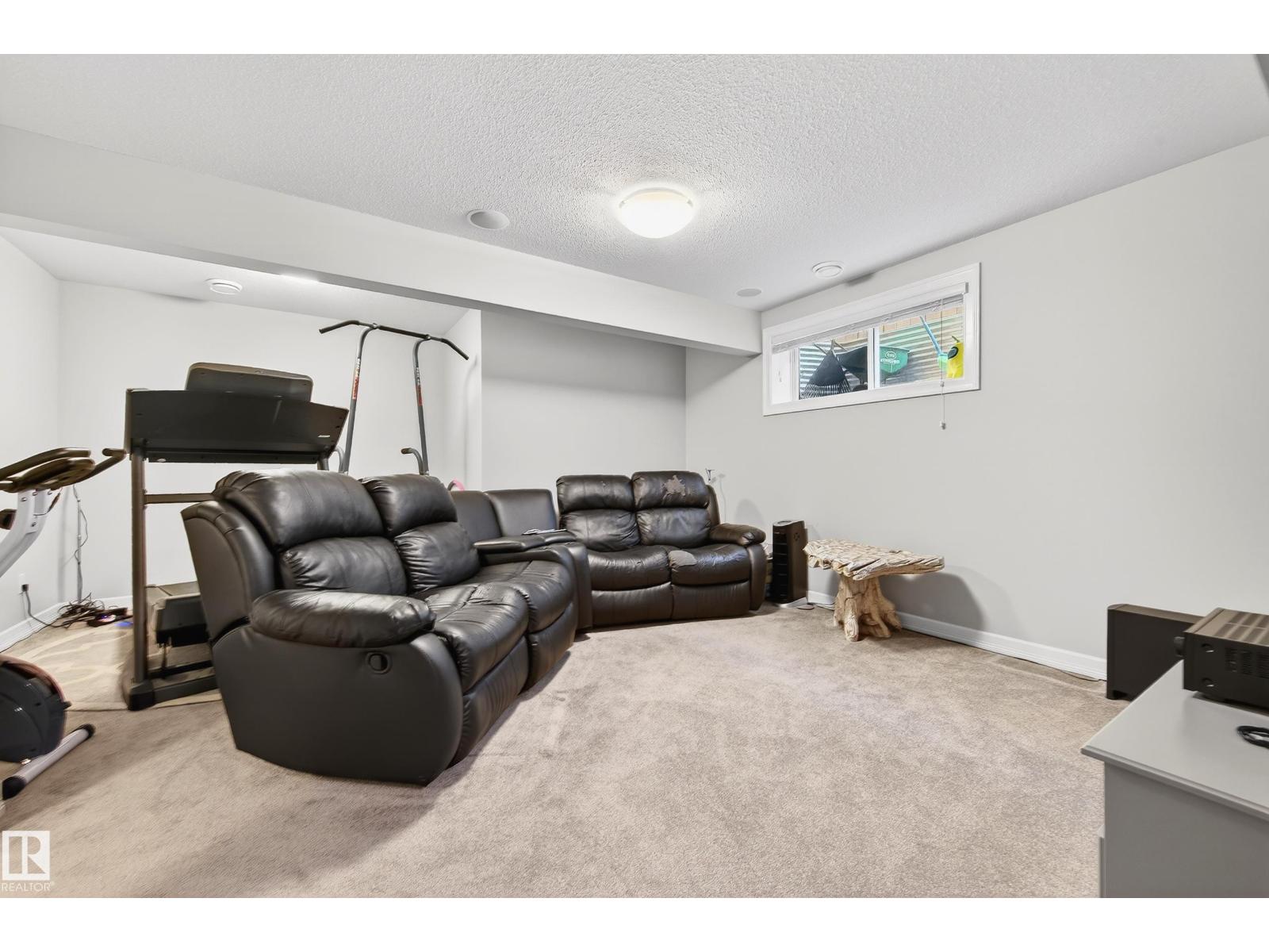 3306 Hilton Cr Nw Property Photo 35