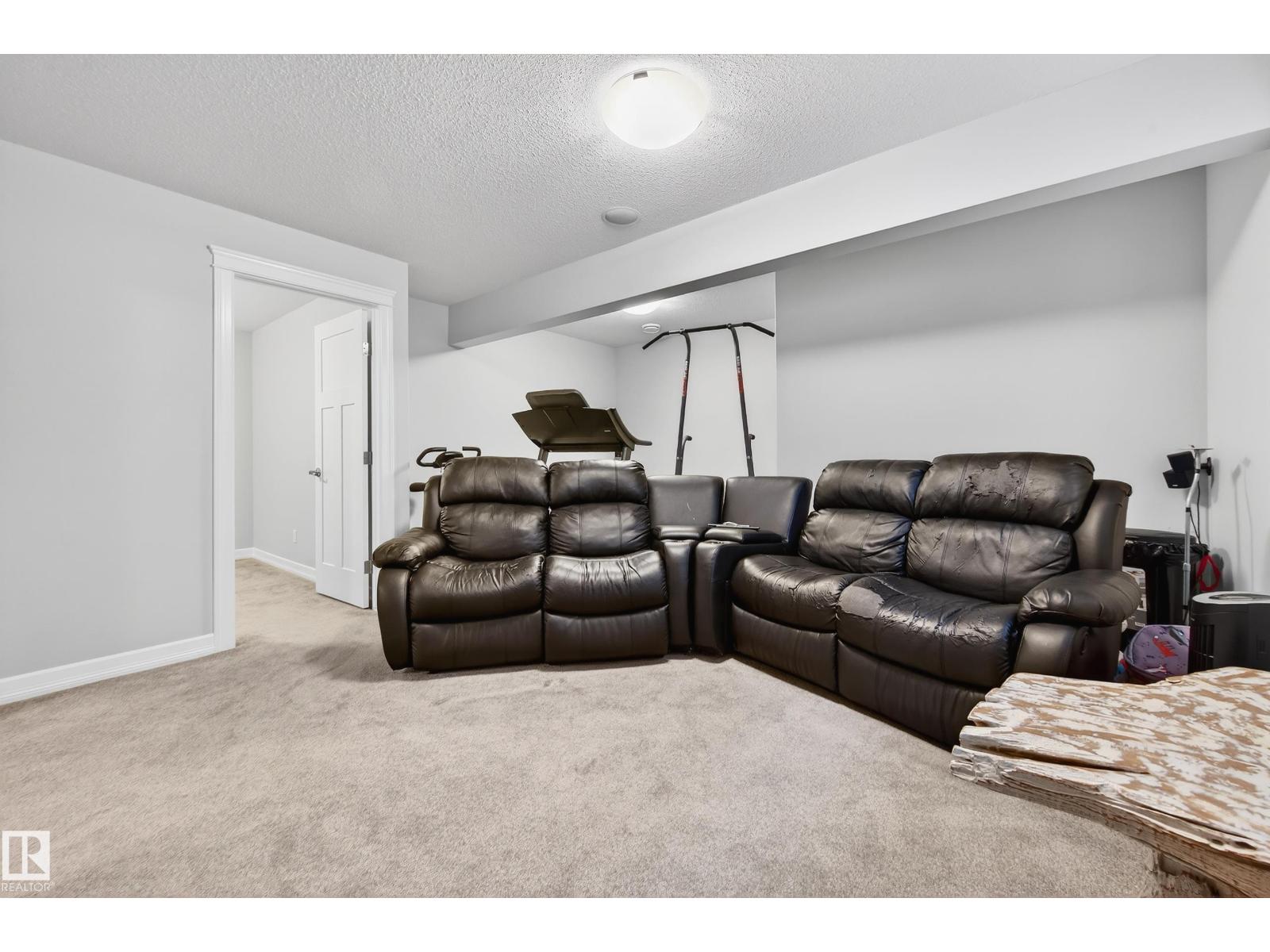 3306 Hilton Cr Nw Property Photo 36
