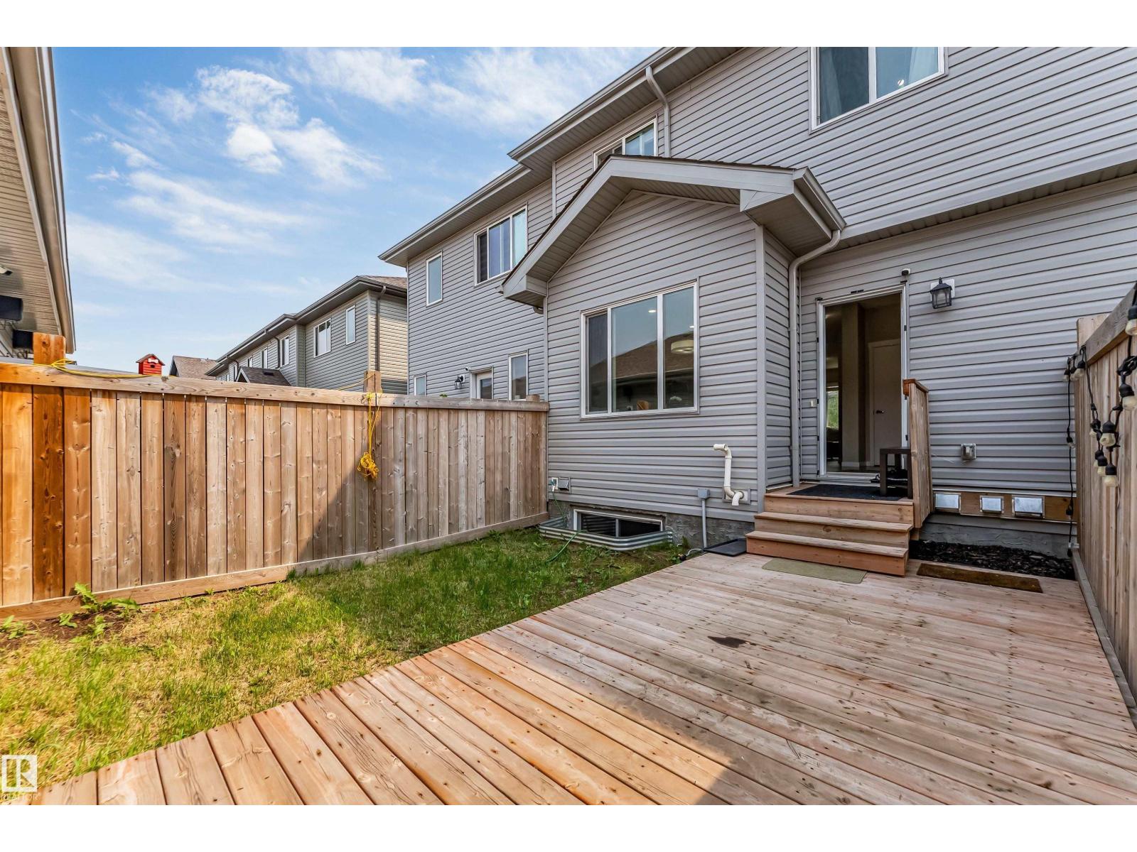1514 26 Av Nw Property Photo 5