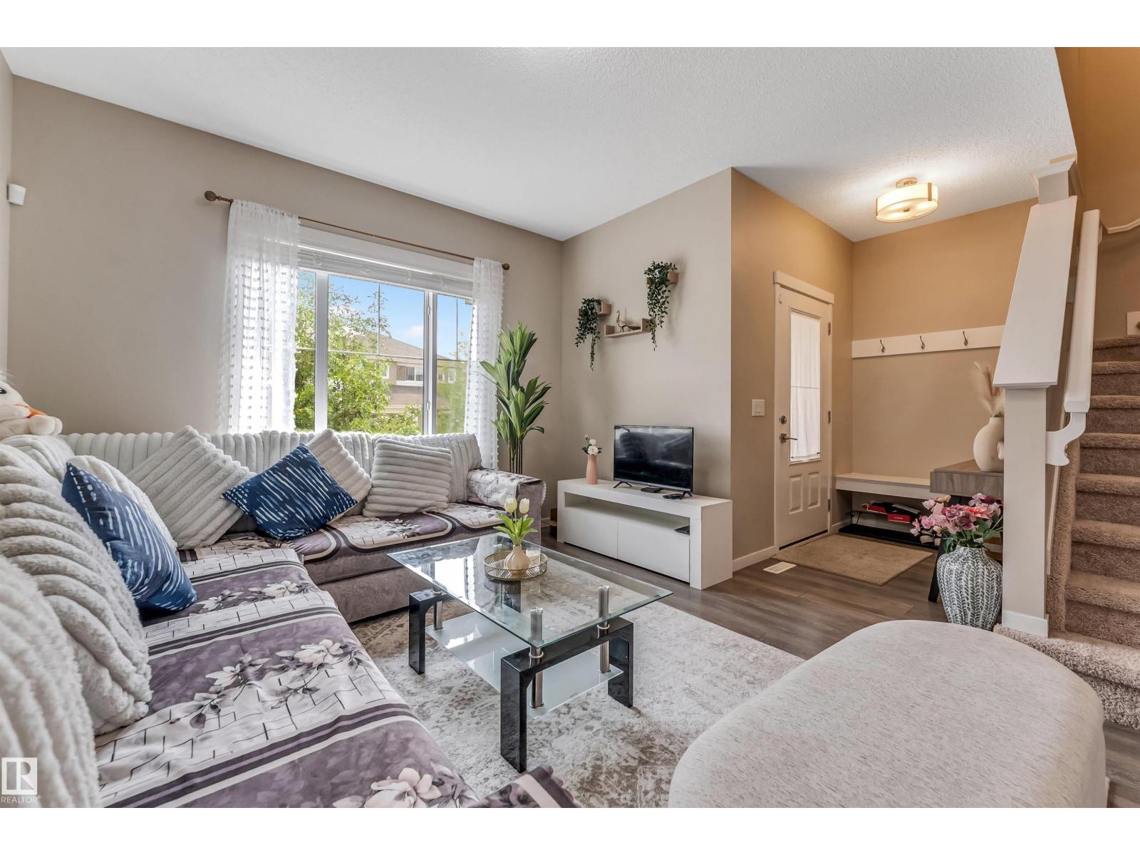 1514 26 Av Nw Property Photo 14