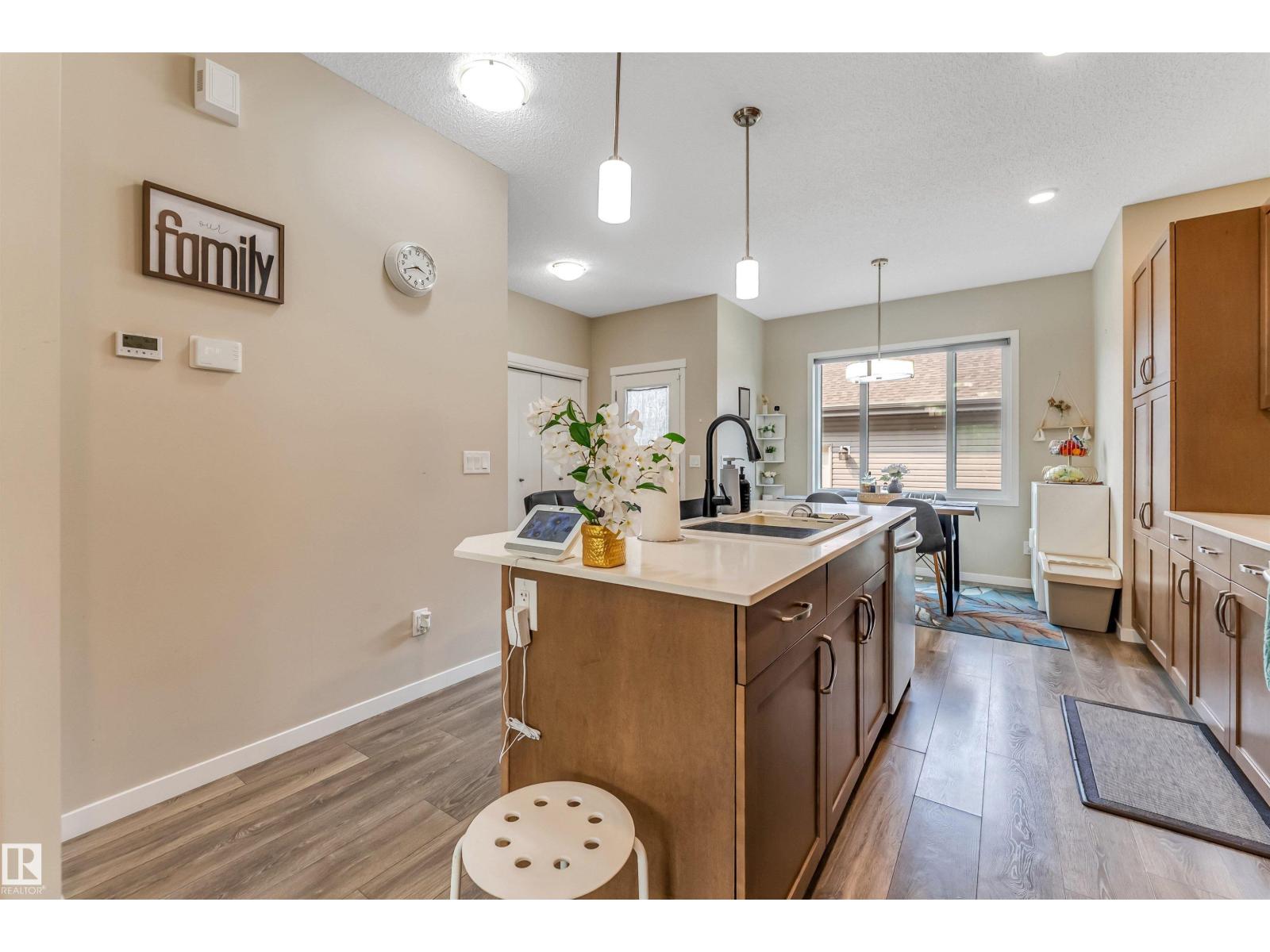 1514 26 Av Nw Property Photo 17