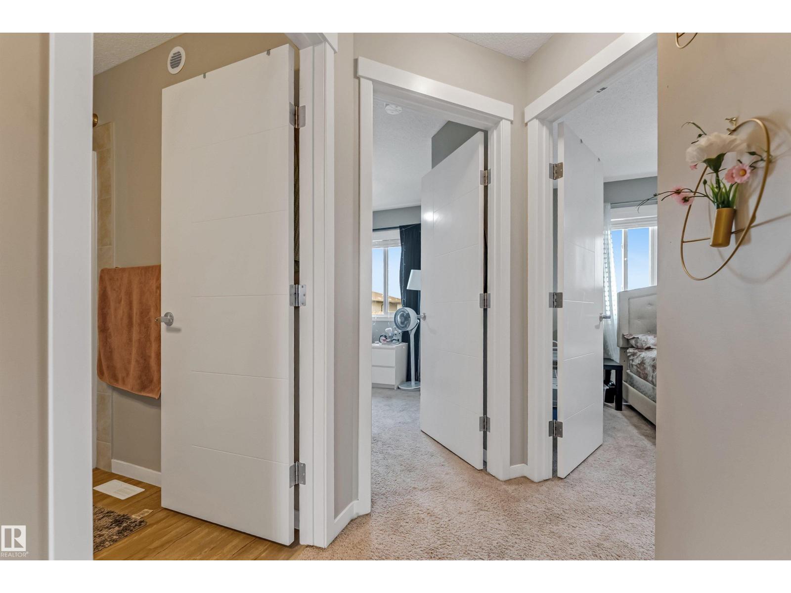 1514 26 Av Nw Property Photo 28