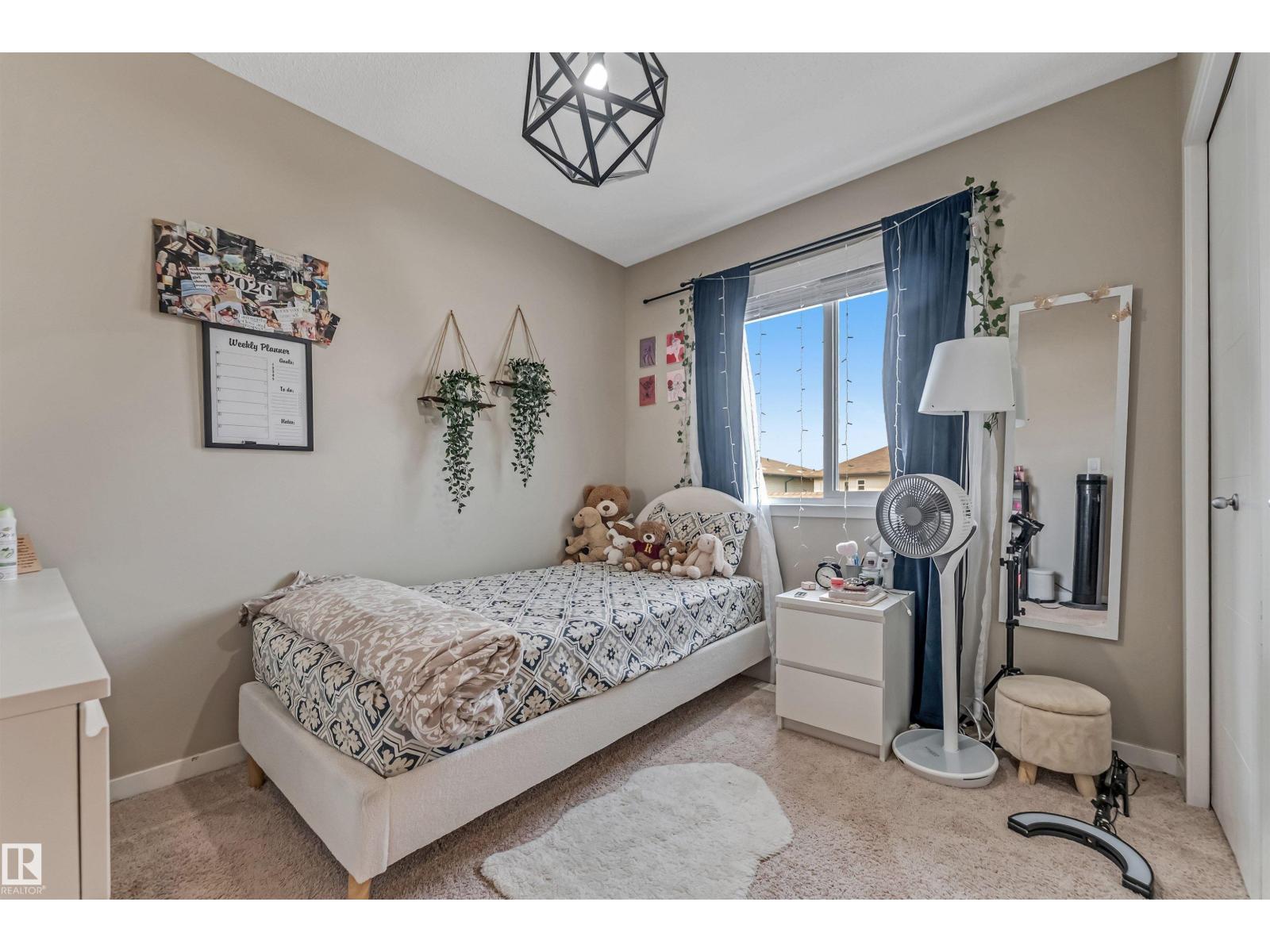 1514 26 Av Nw Property Photo 35