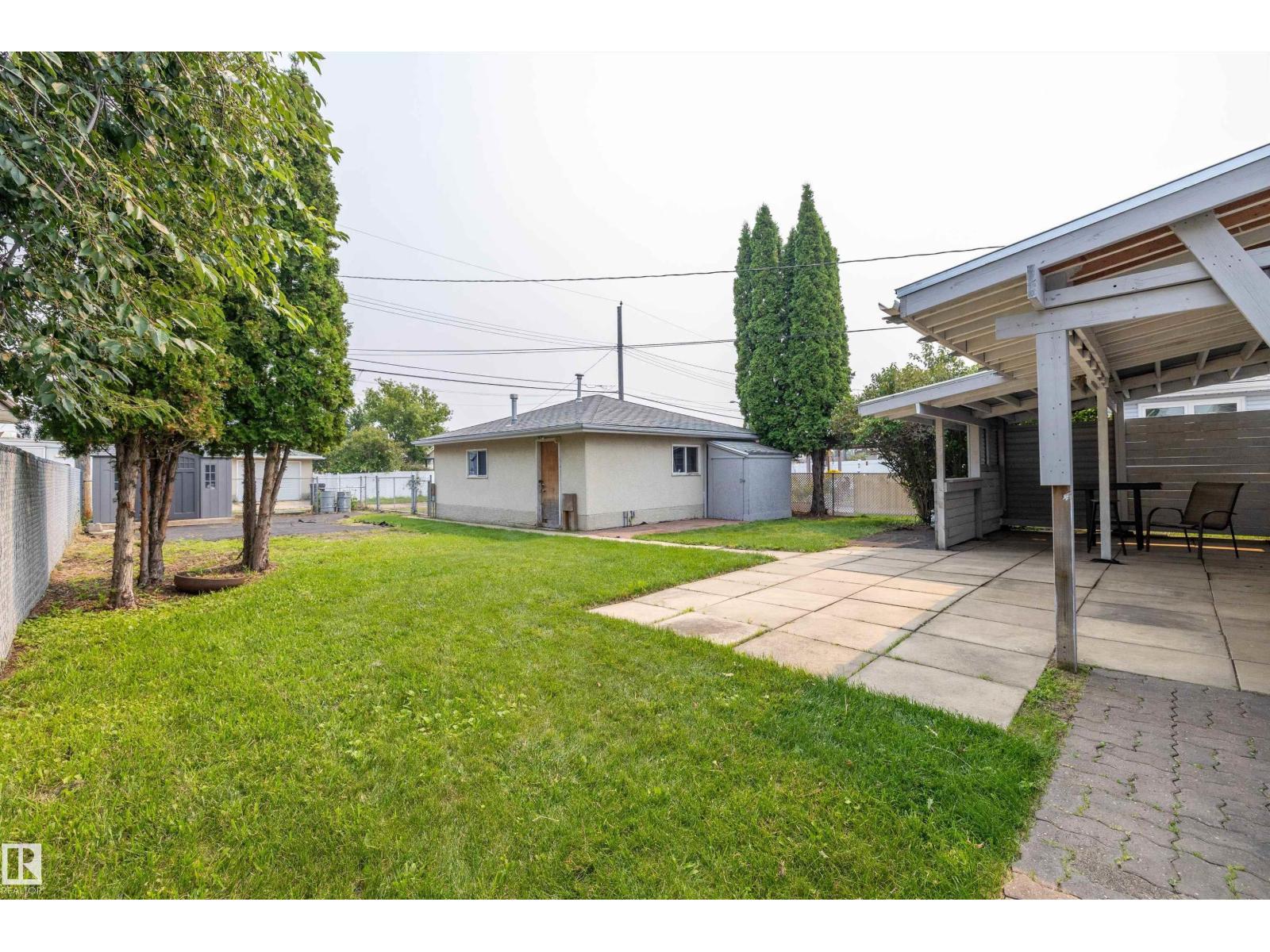 13207 77 ST NW