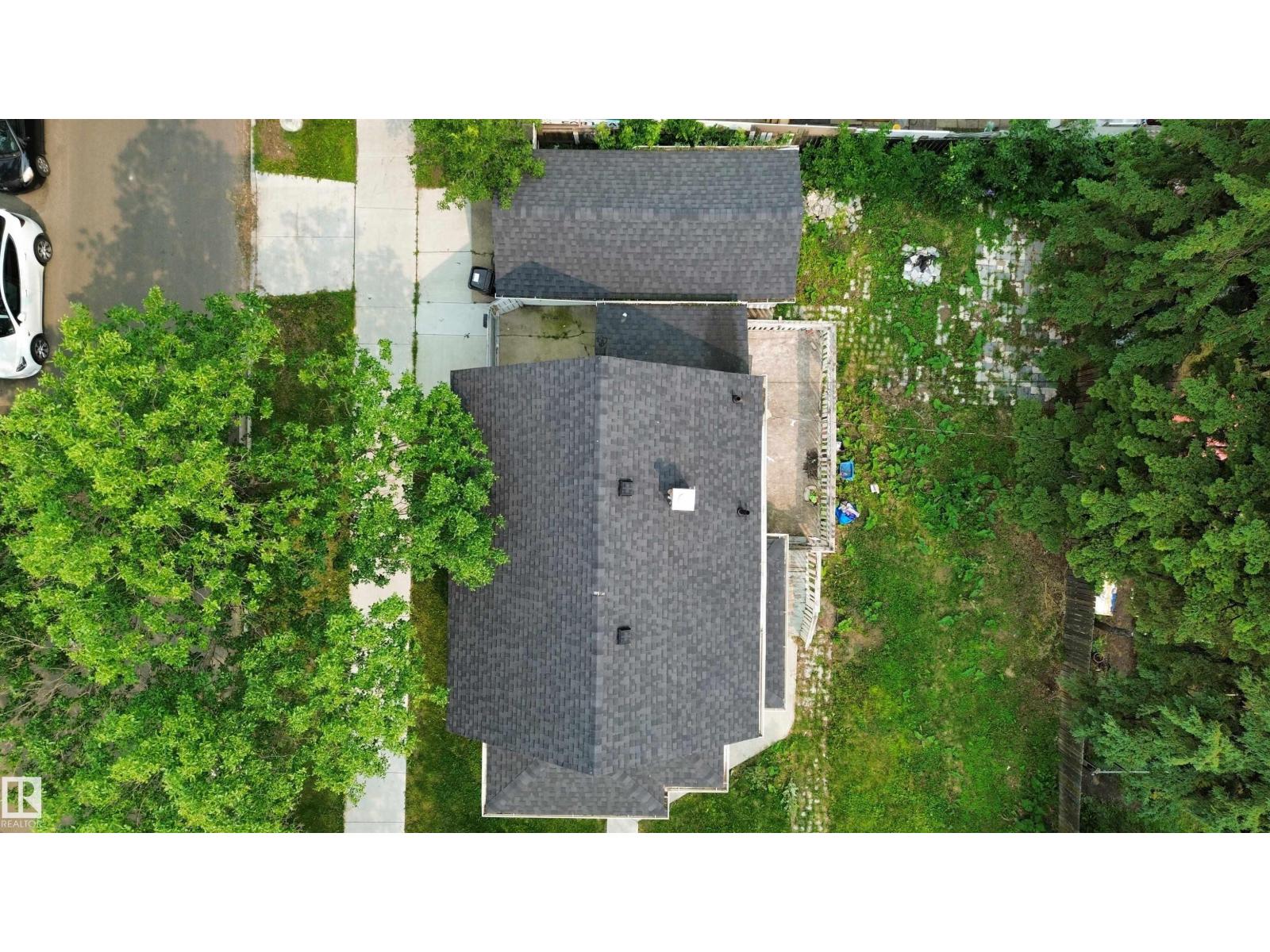 9124 119 Av Nw Property Photo 9