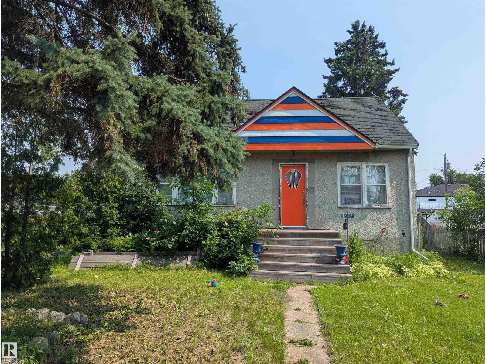 12119 123 ST NW