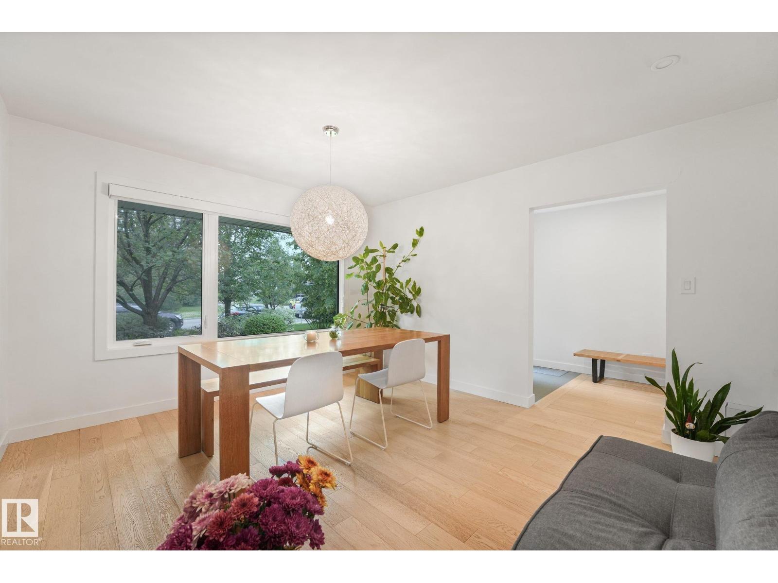 14128 98 Av Nw Property Photo 17