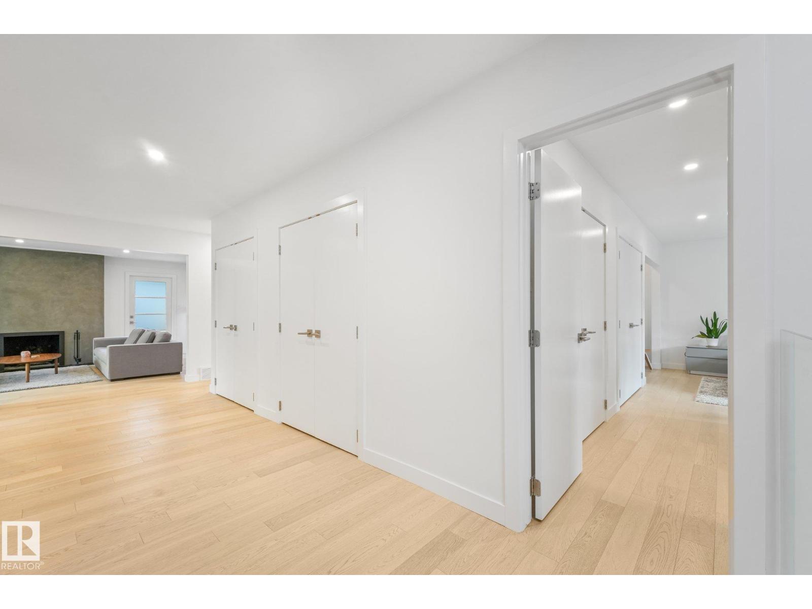 14128 98 Av Nw Property Photo 19