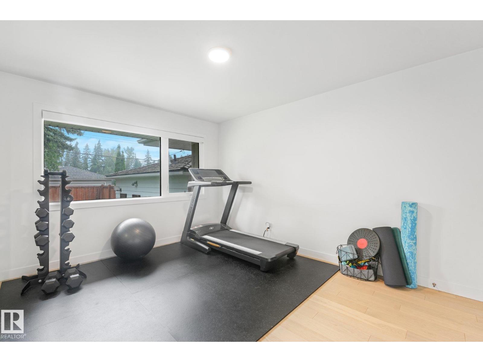 14128 98 Av Nw Property Photo 28