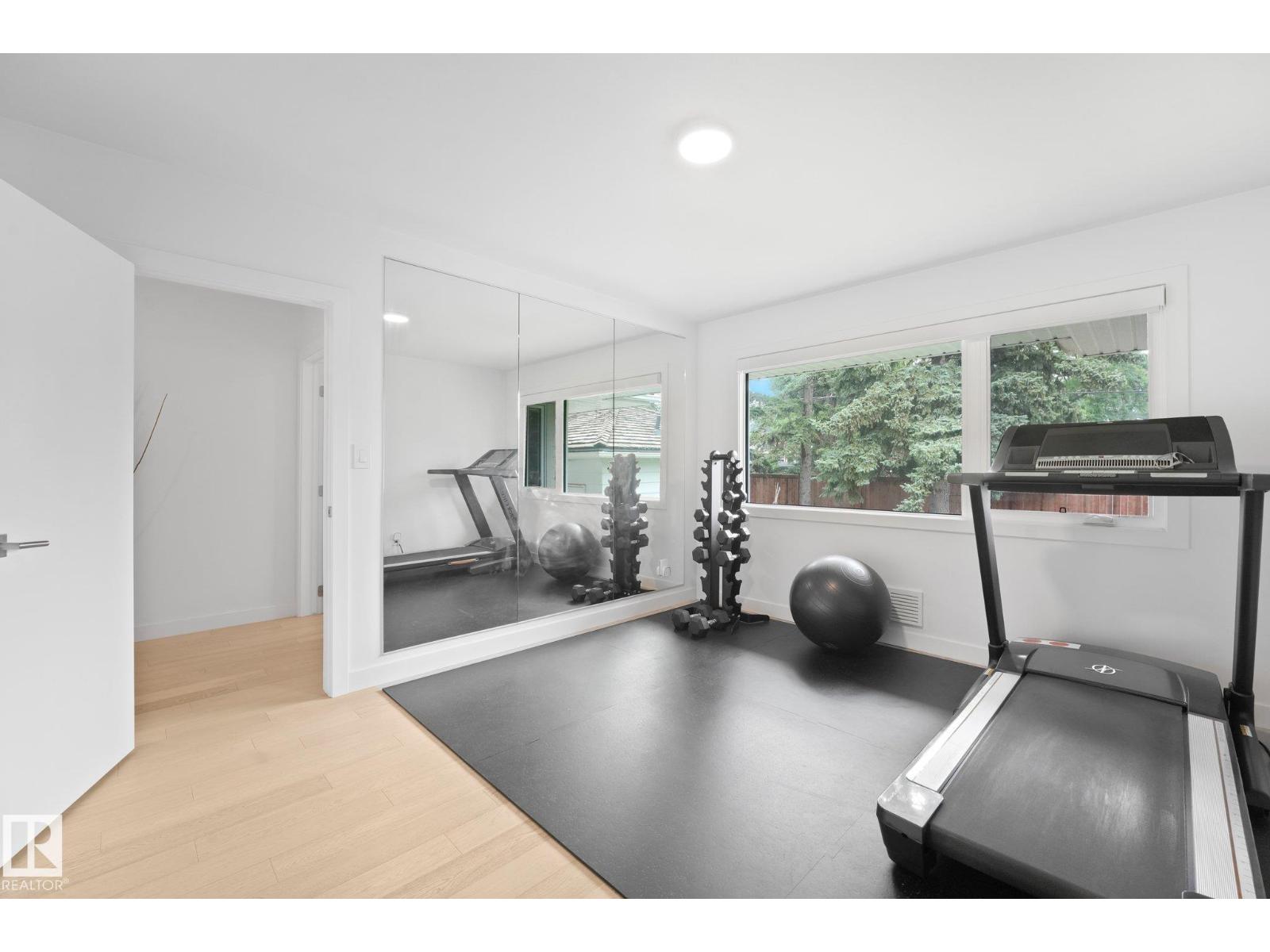 14128 98 Av Nw Property Photo 29