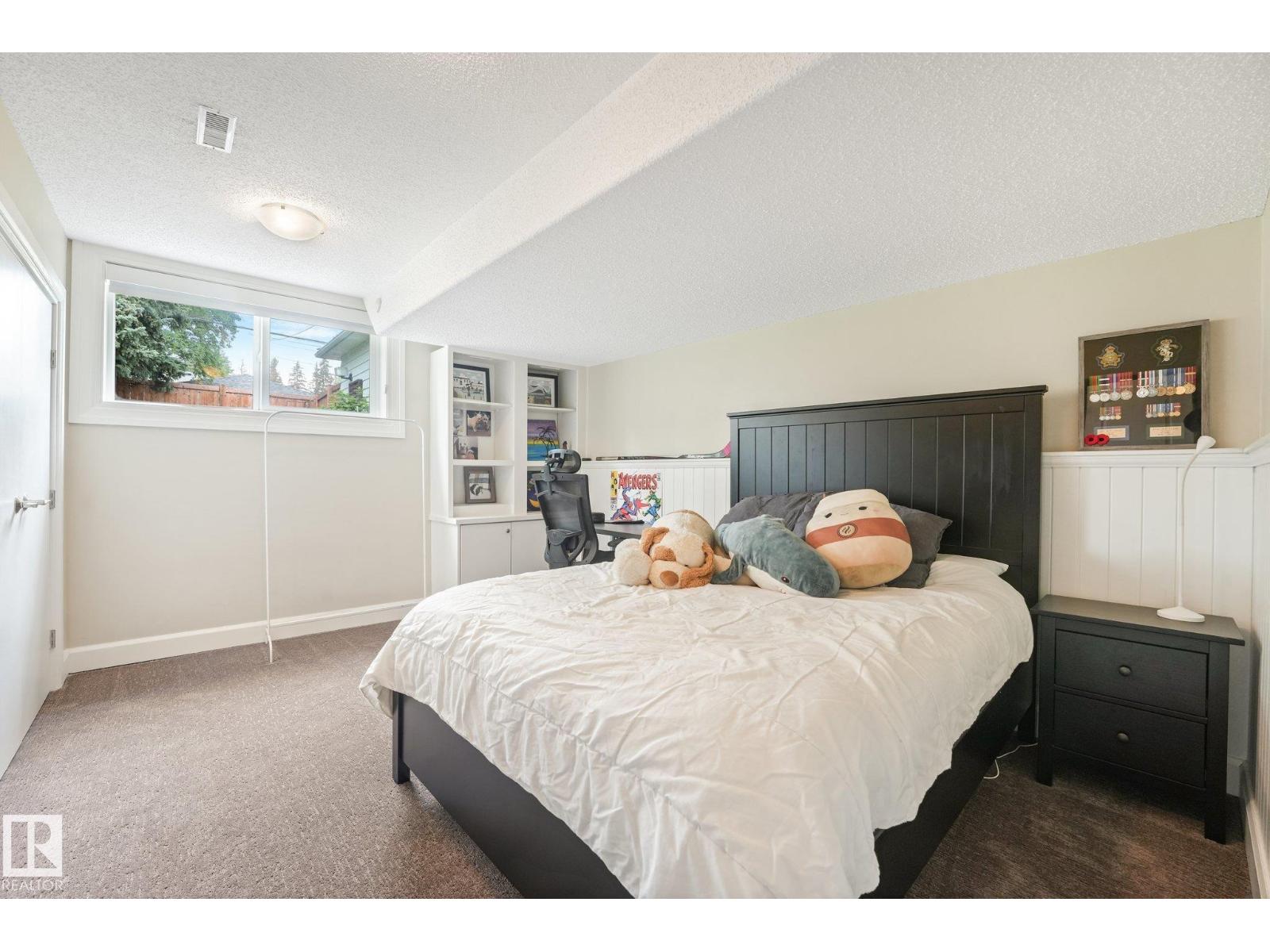 14128 98 Av Nw Property Photo 46