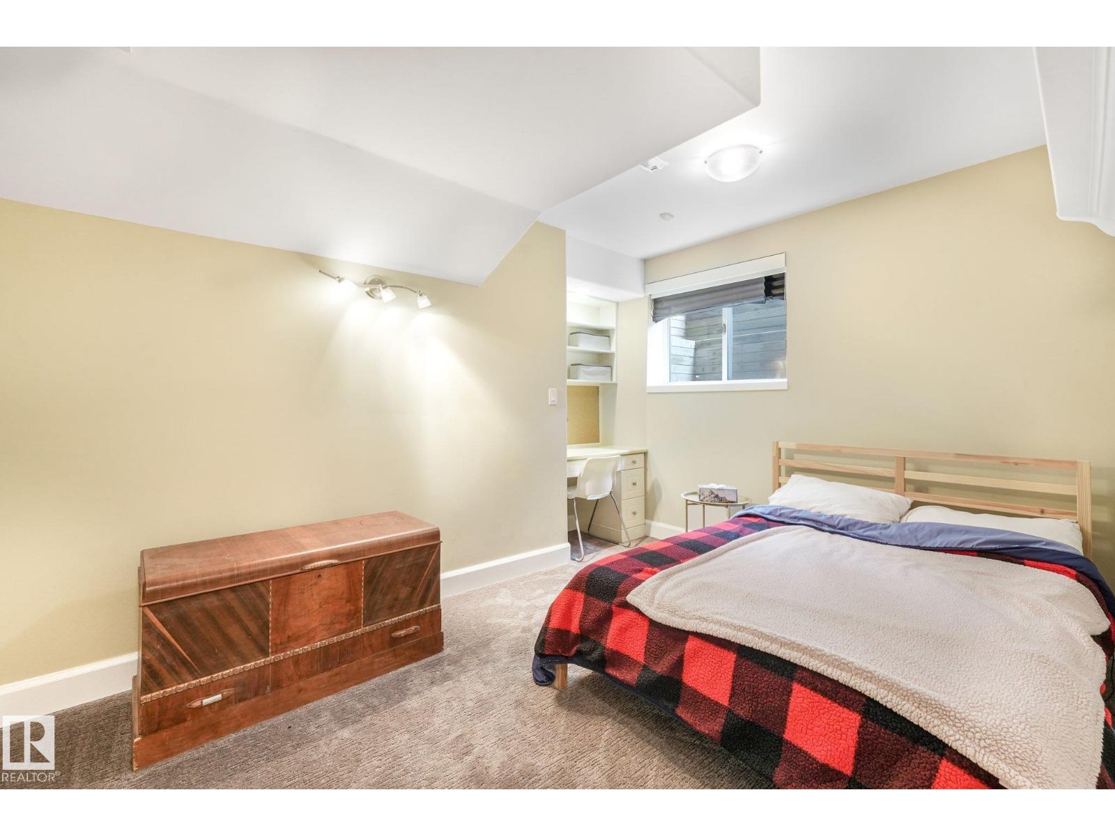 14128 98 Av Nw Property Photo 53