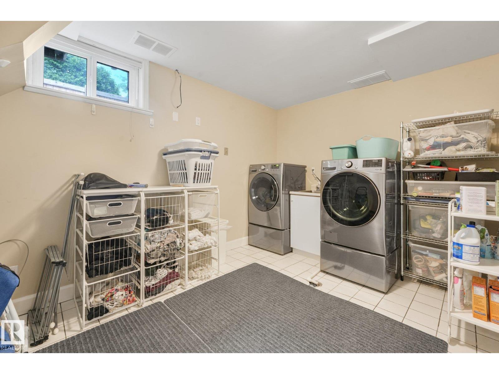 14128 98 Av Nw Property Photo 55