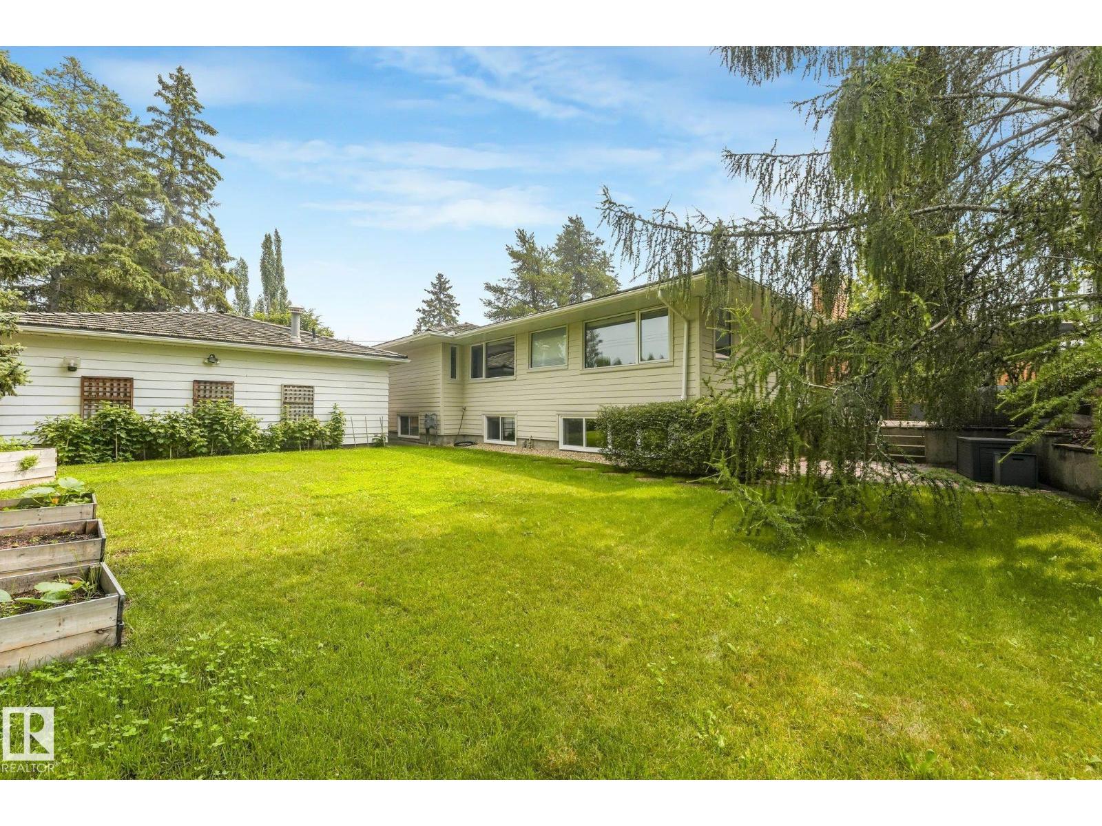 14128 98 Av Nw Property Photo 63