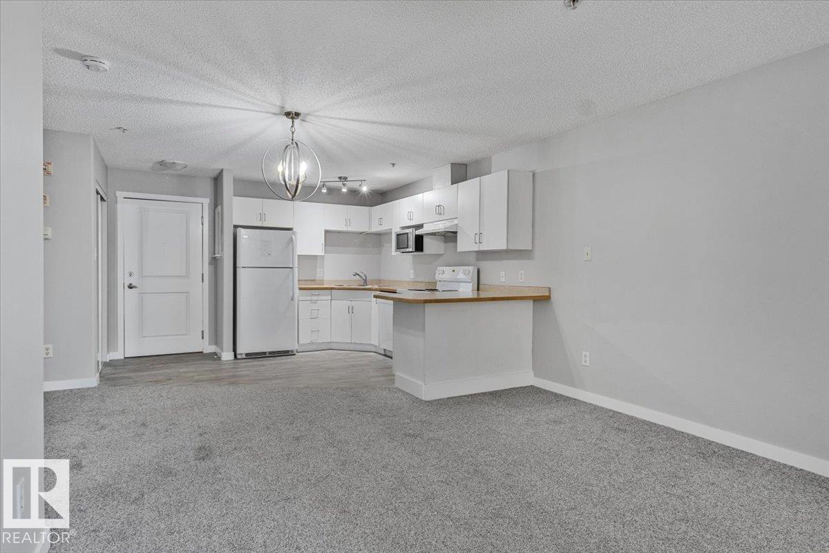 #130 11325 83 St Nw Property Photo 5