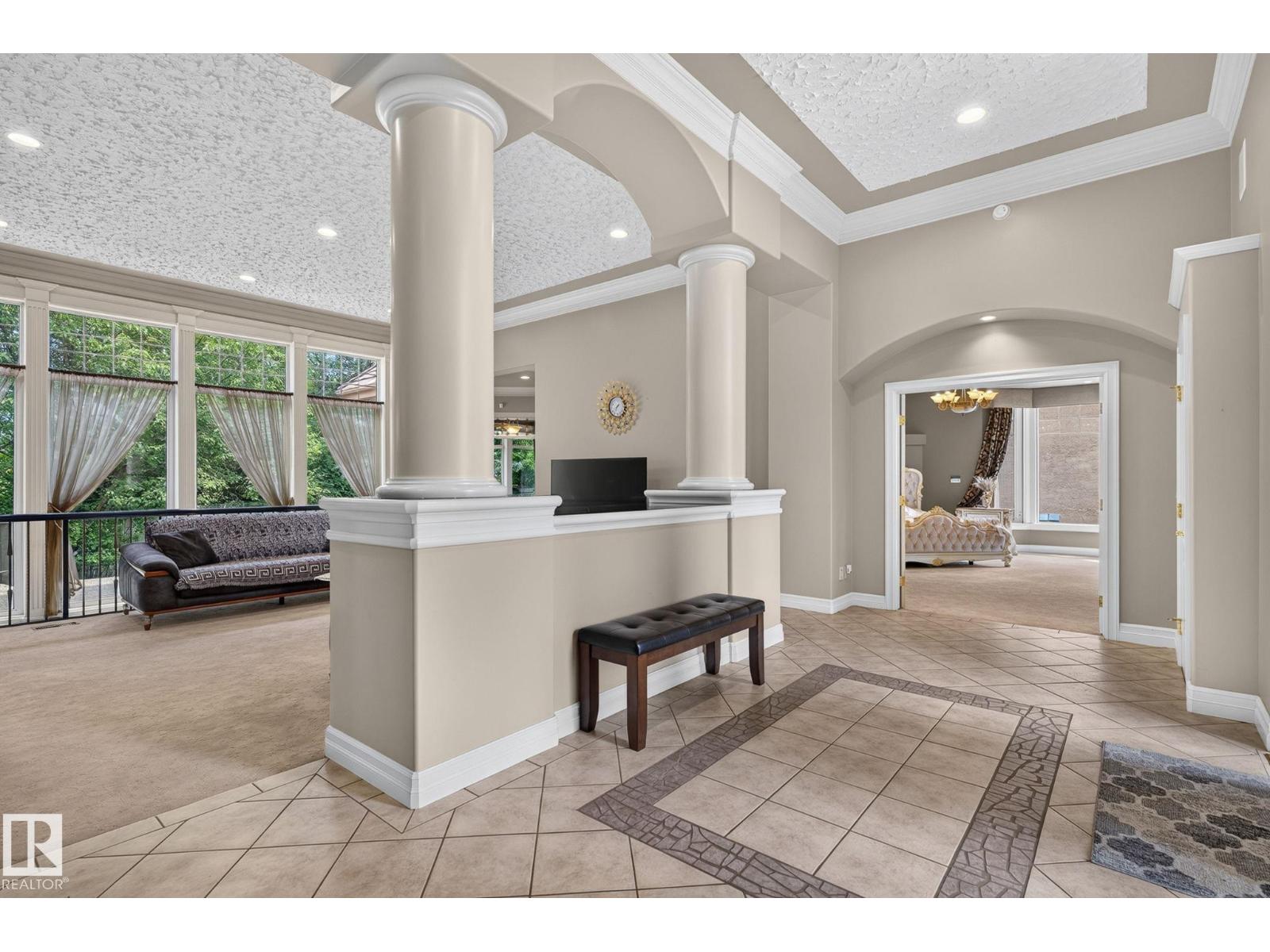 60 Kingsbury Cr Property Photo 7