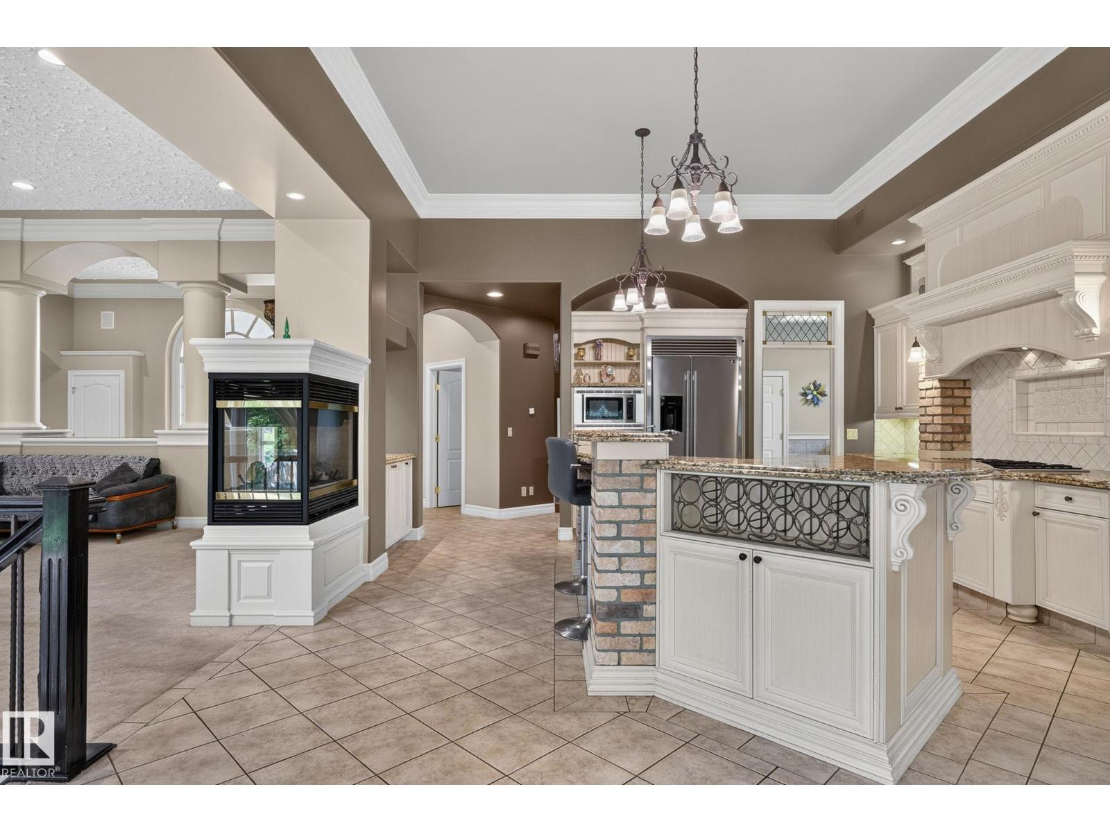 60 Kingsbury Cr Property Photo 15