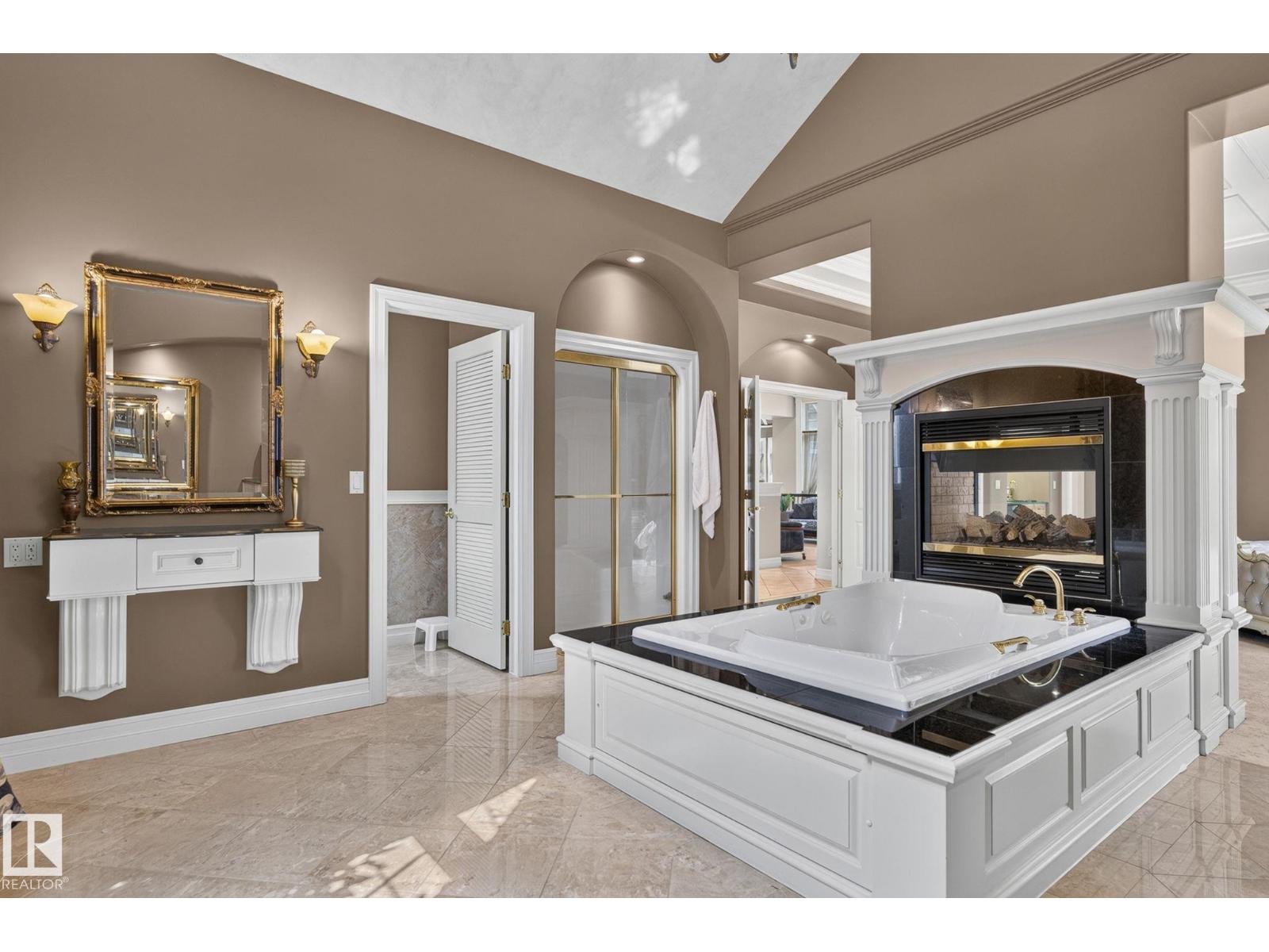60 Kingsbury Cr Property Photo 33