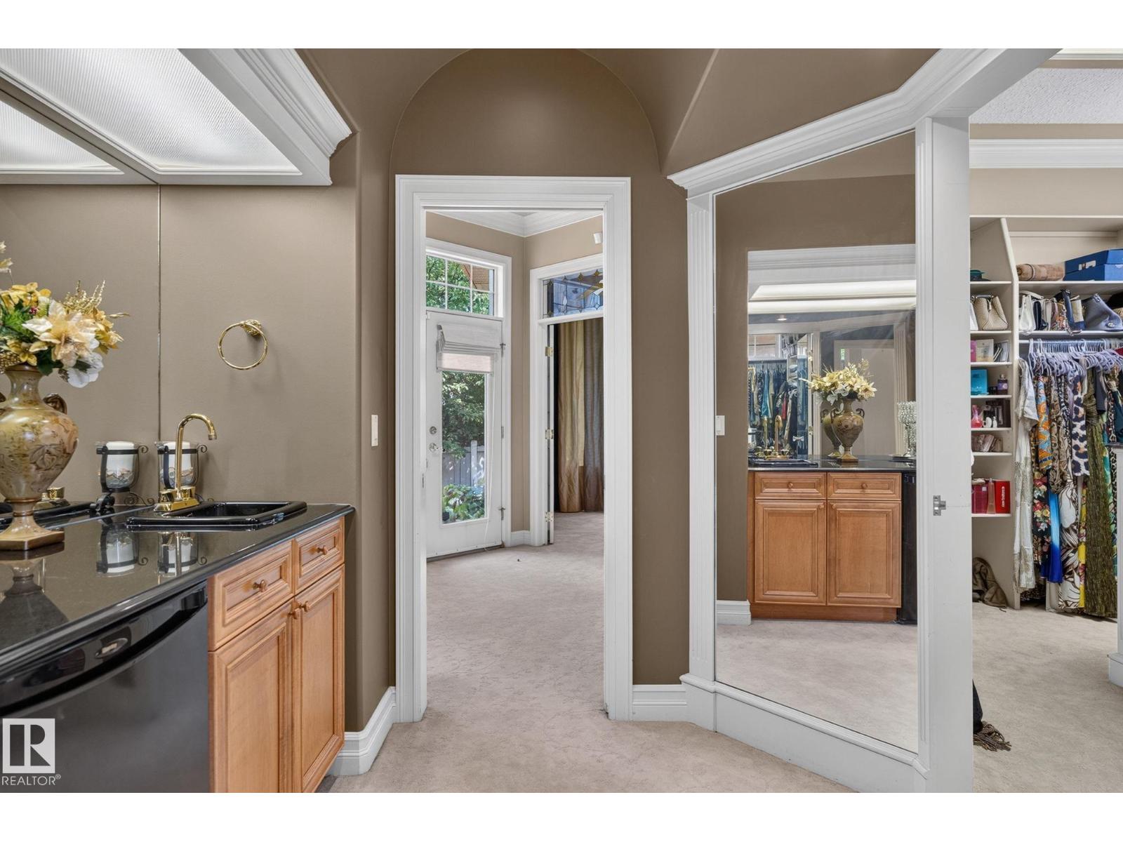 60 Kingsbury Cr Property Photo 35