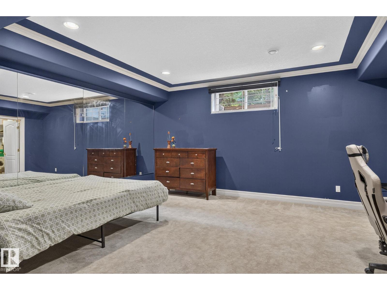 60 Kingsbury Cr Property Photo 57
