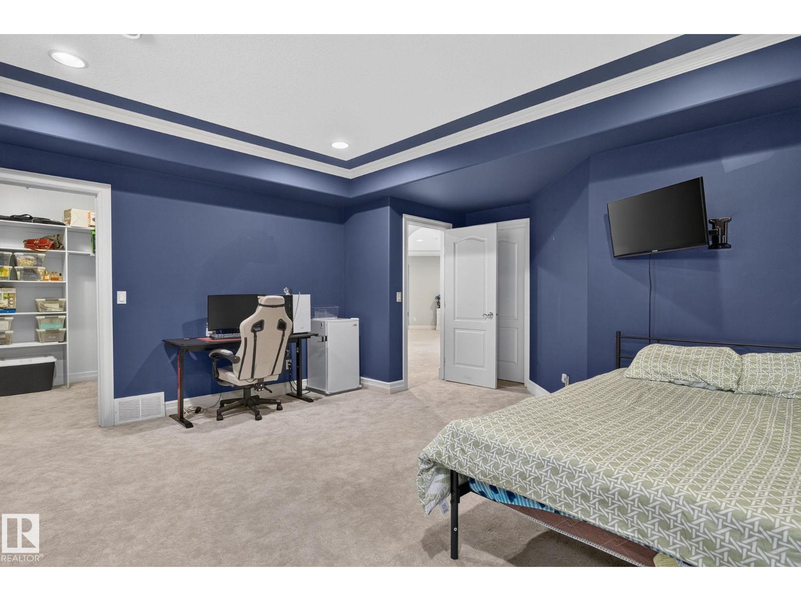 60 Kingsbury Cr Property Photo 58
