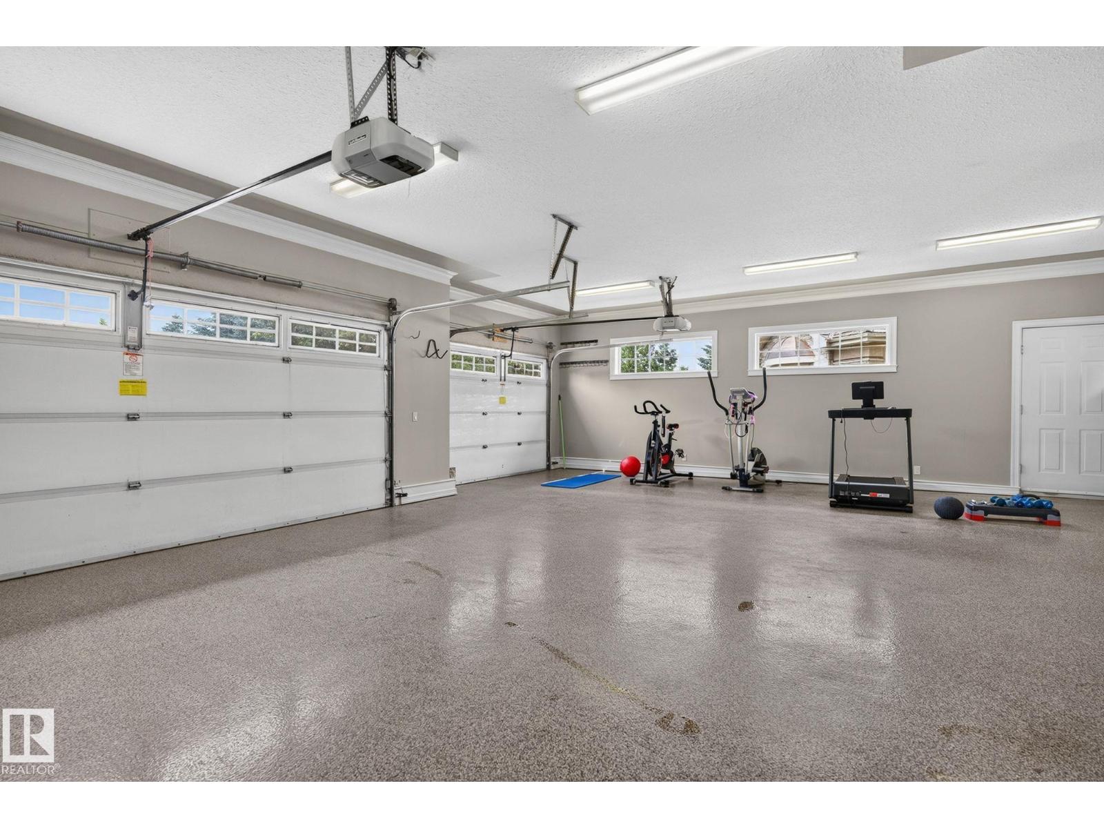 60 Kingsbury Cr Property Photo 60