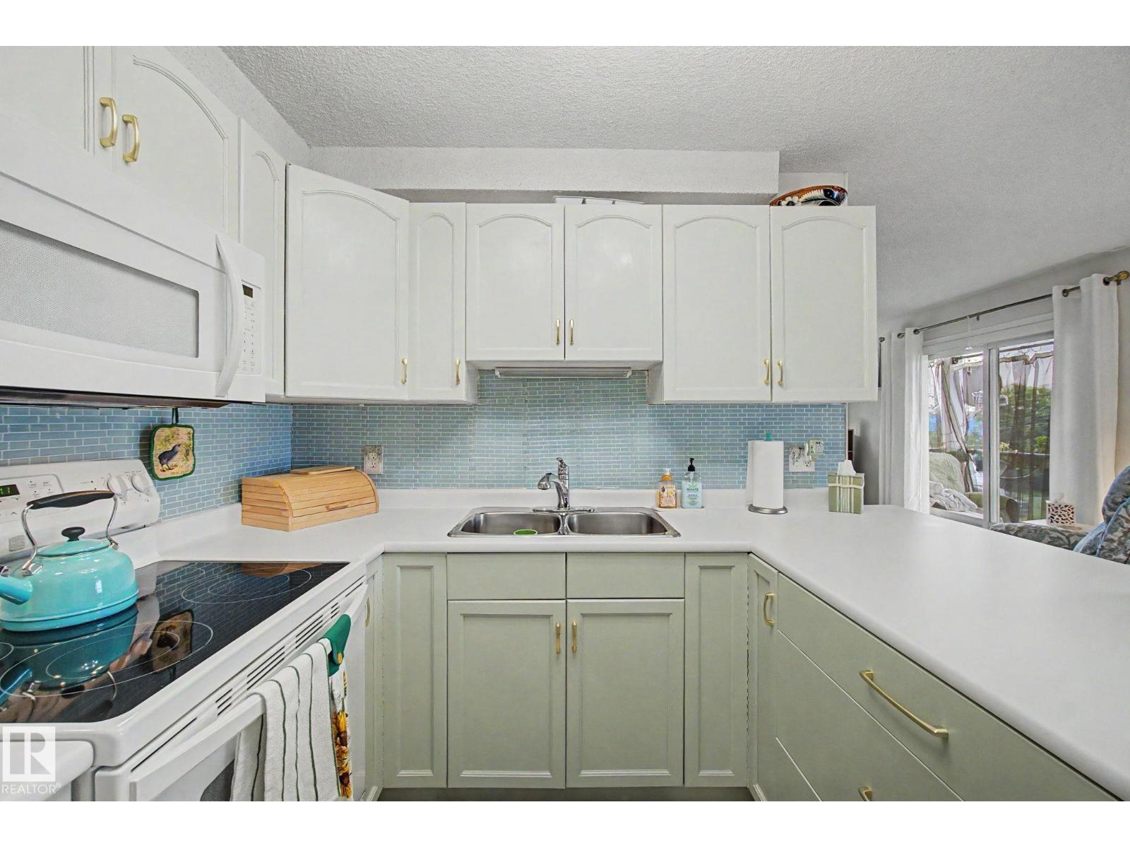 #302 224 Church Rd Property Photo 11