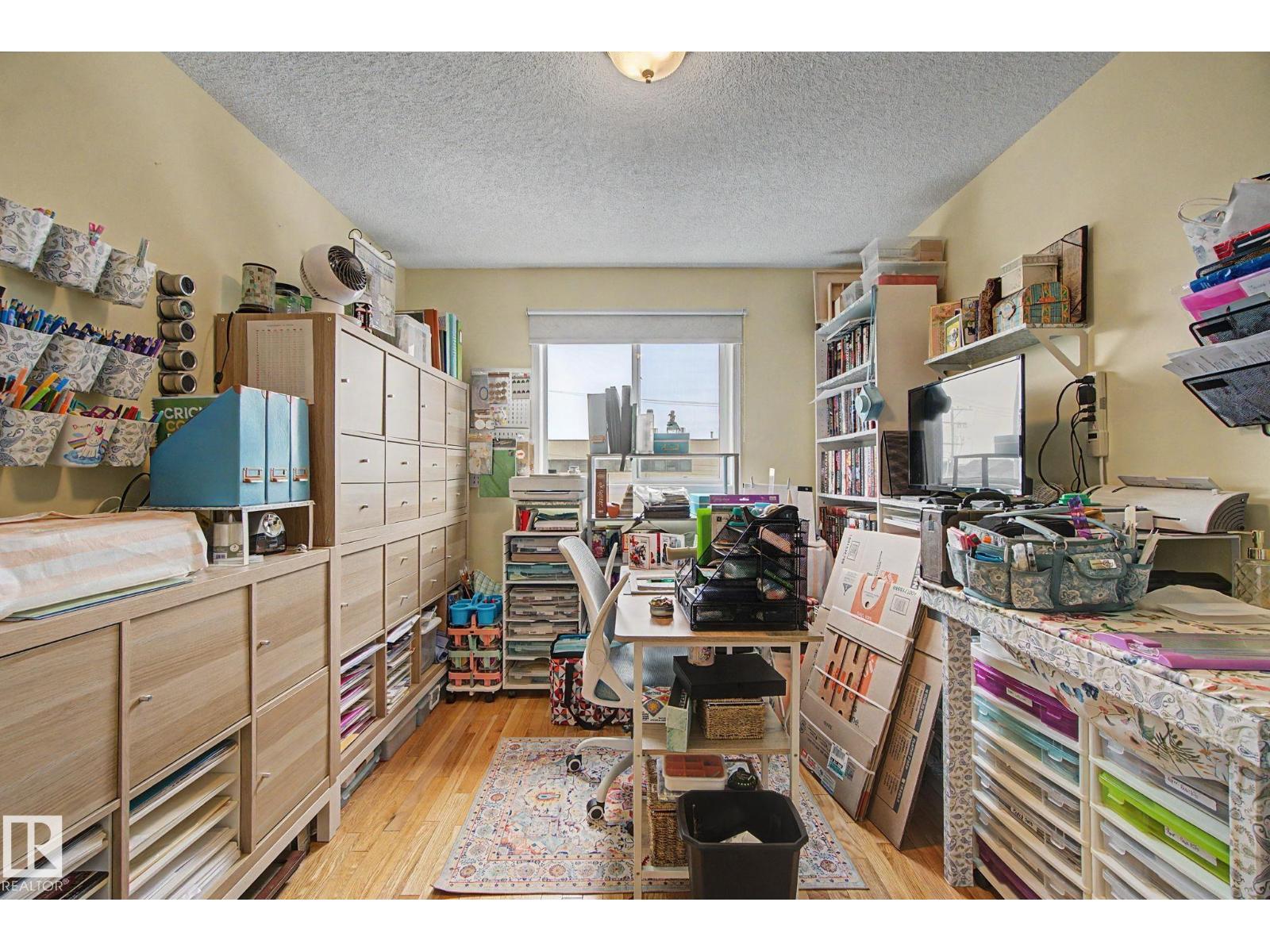 #302 224 Church Rd Property Photo 20