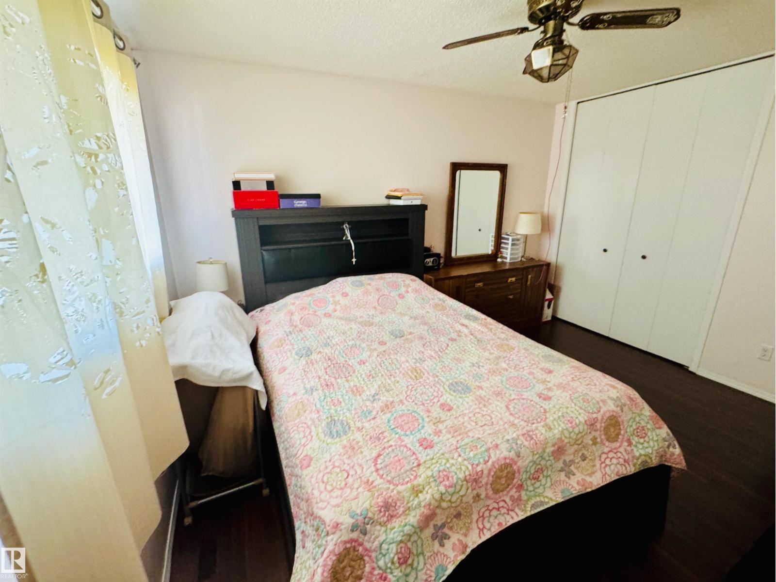 4210 48 Av Property Photo 10