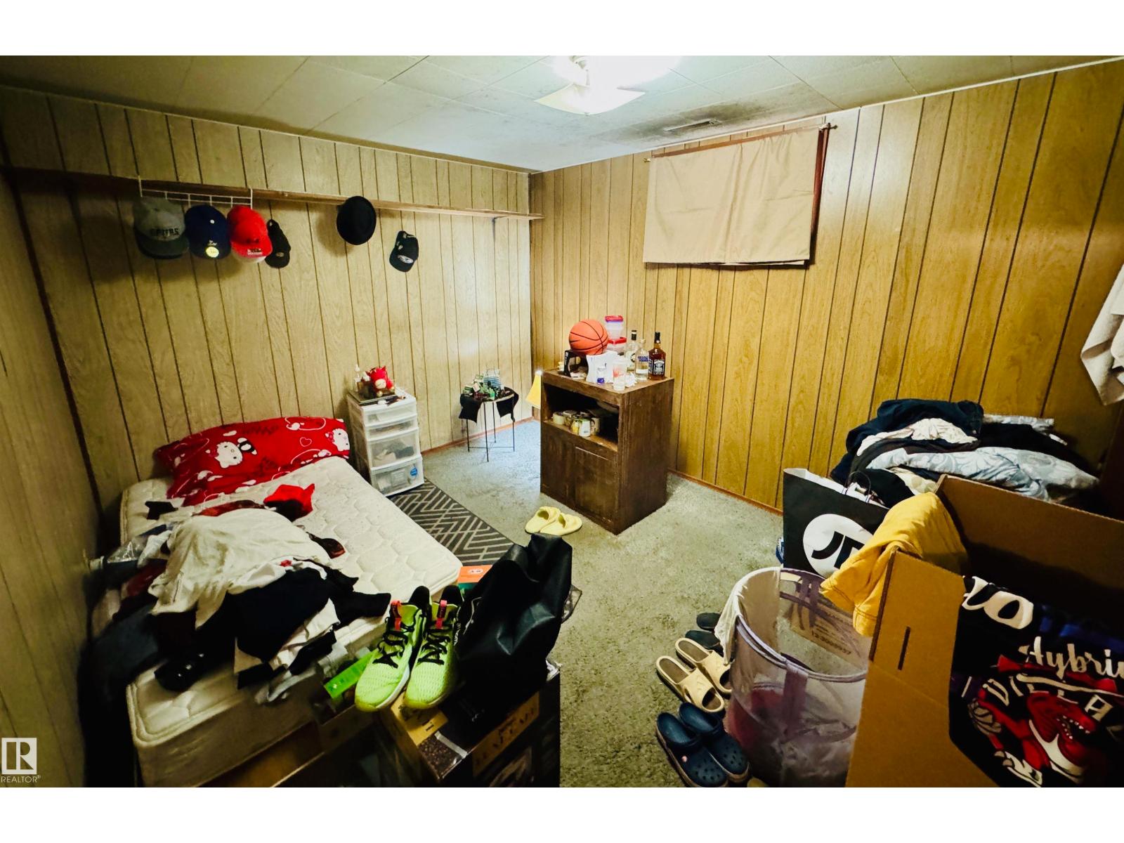 4210 48 Av Property Photo 17