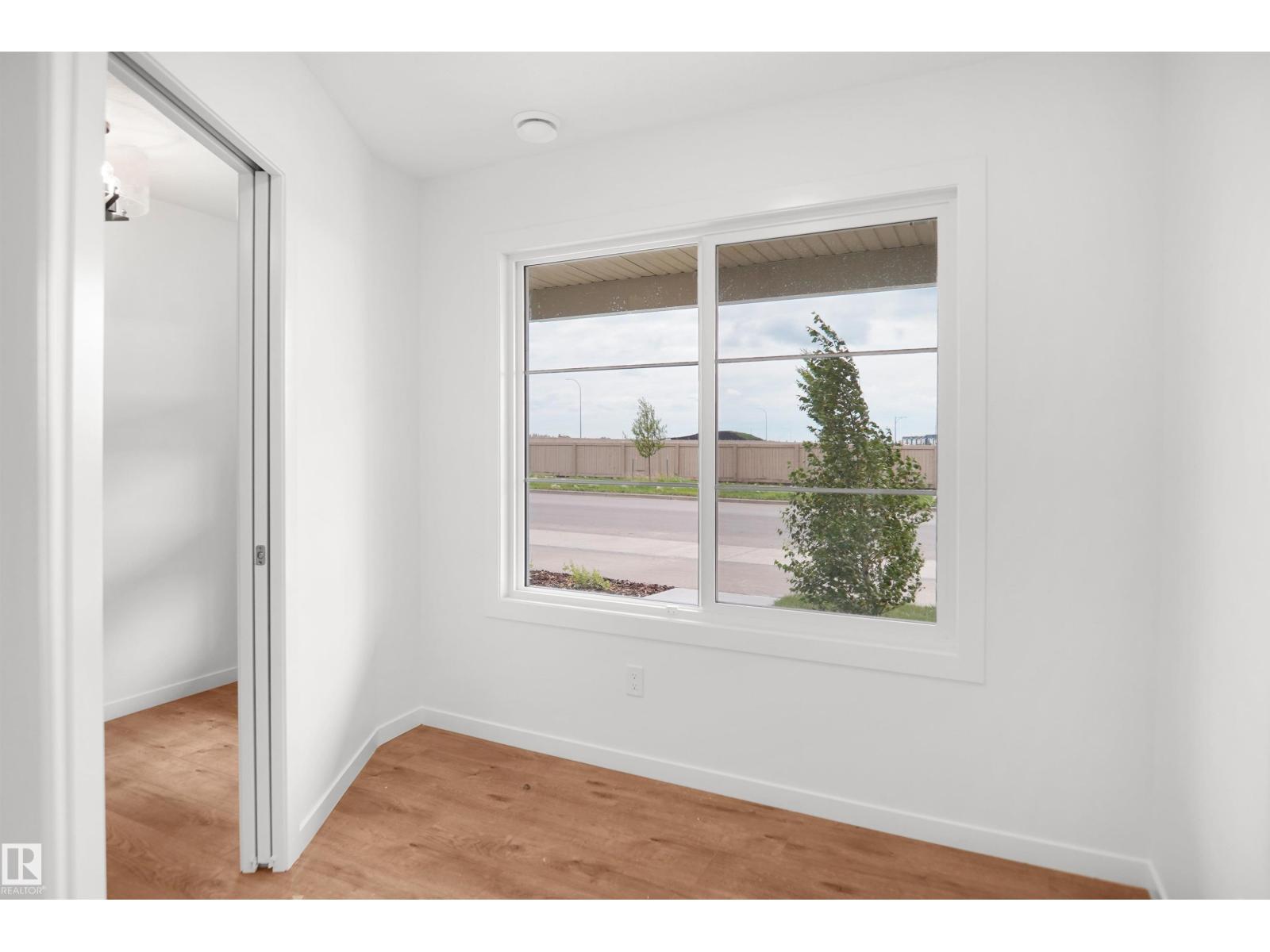 #100 3705 141 St Sw Property Photo 5