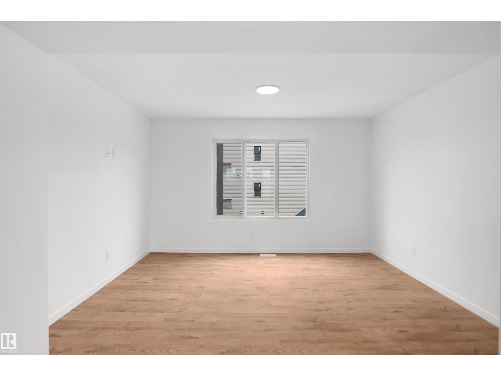 #100 3705 141 St Sw Property Photo 10