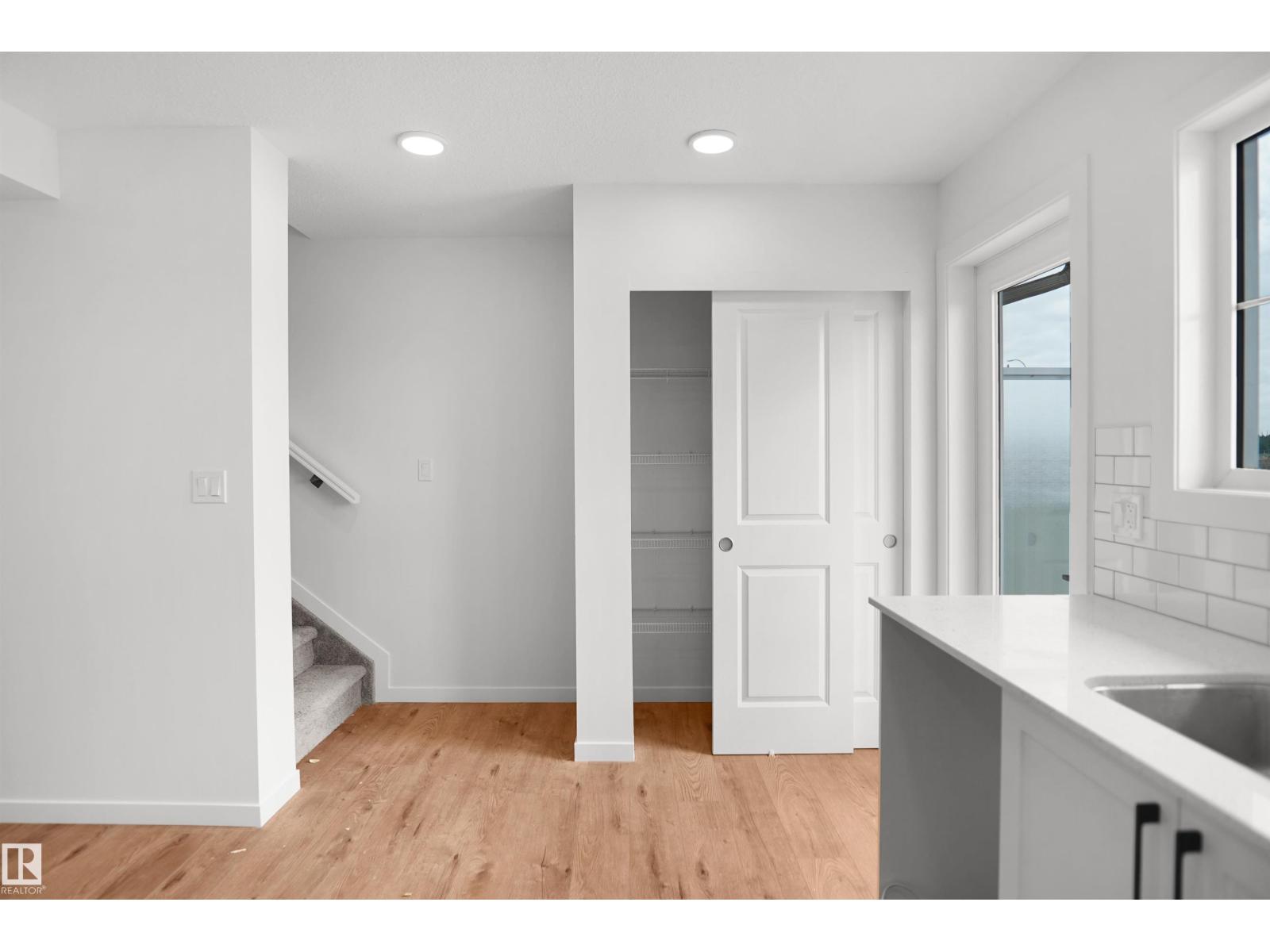 #100 3705 141 St Sw Property Photo 13