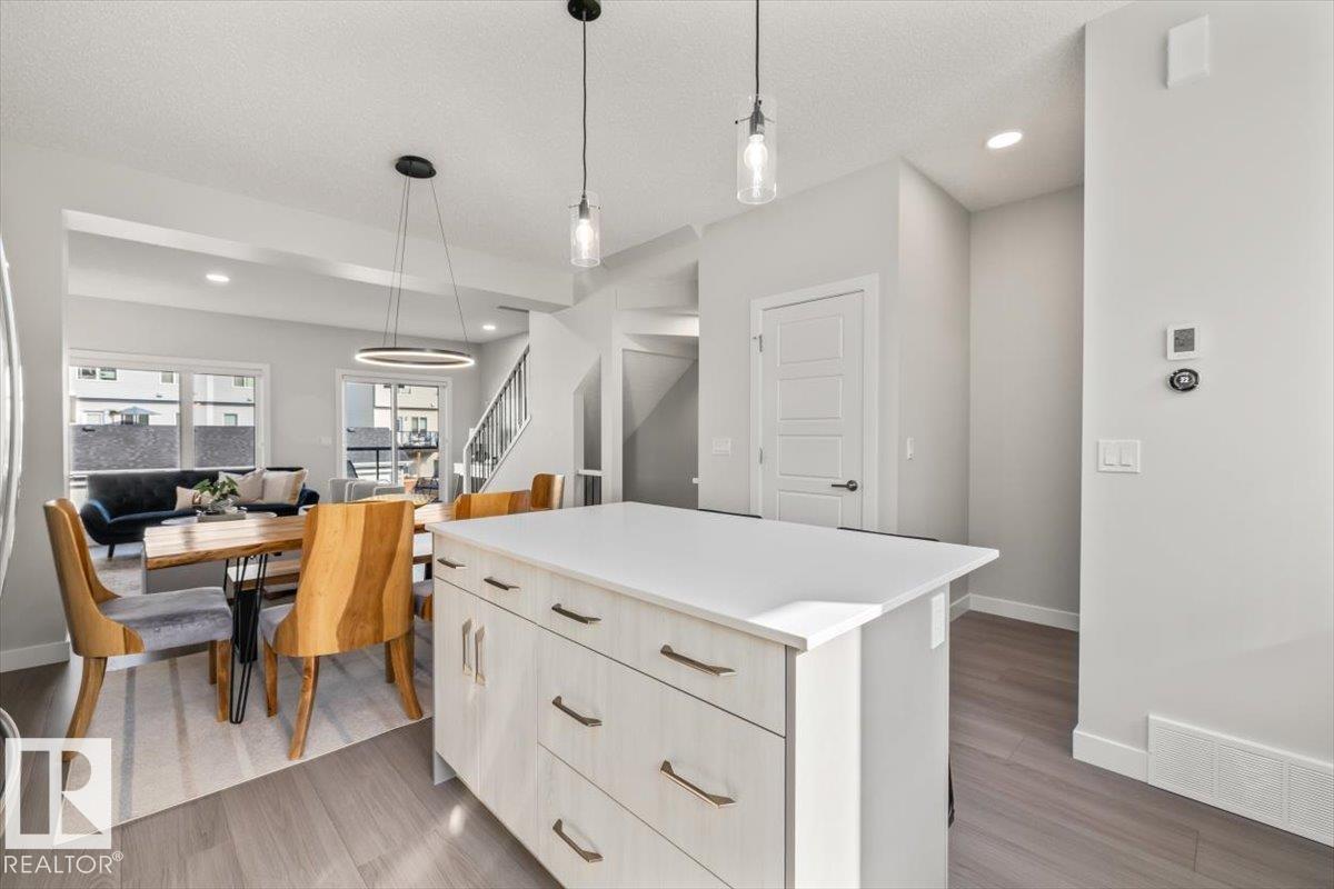 #30 11910 35 Av Sw Property Photo 5