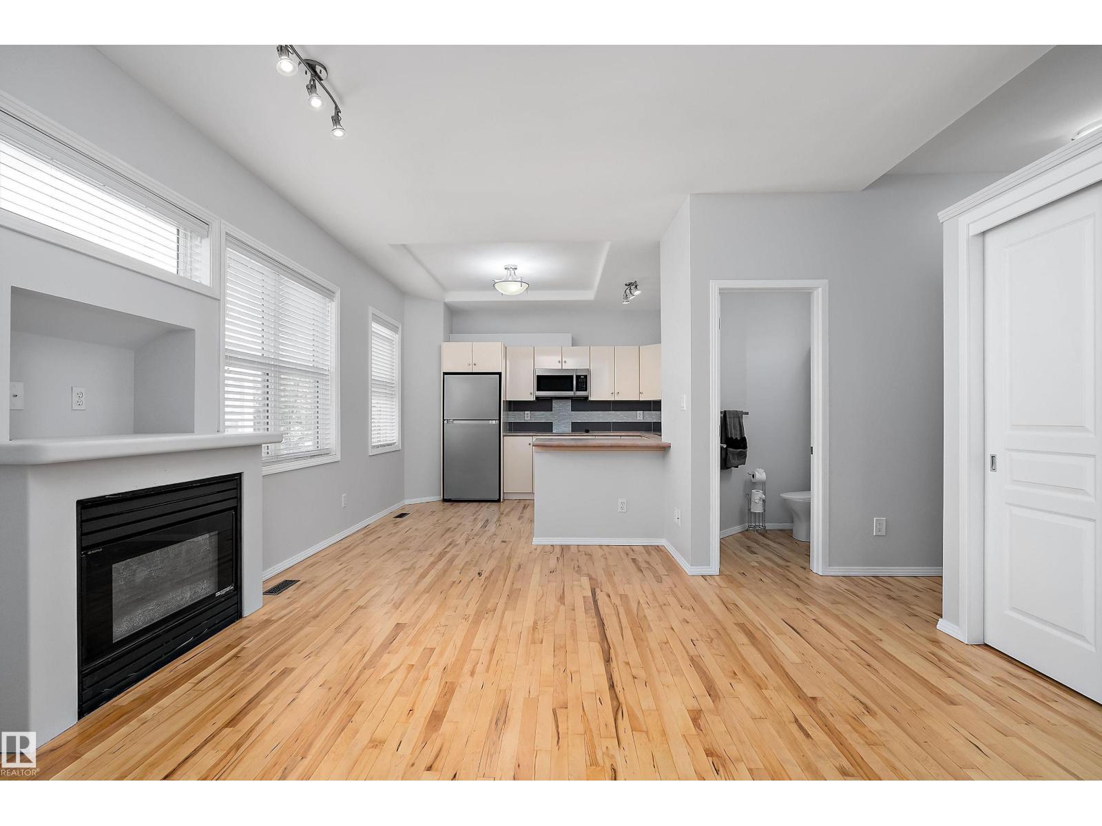 #pnth-108, 10933 82 Av Nw Property Photo 8