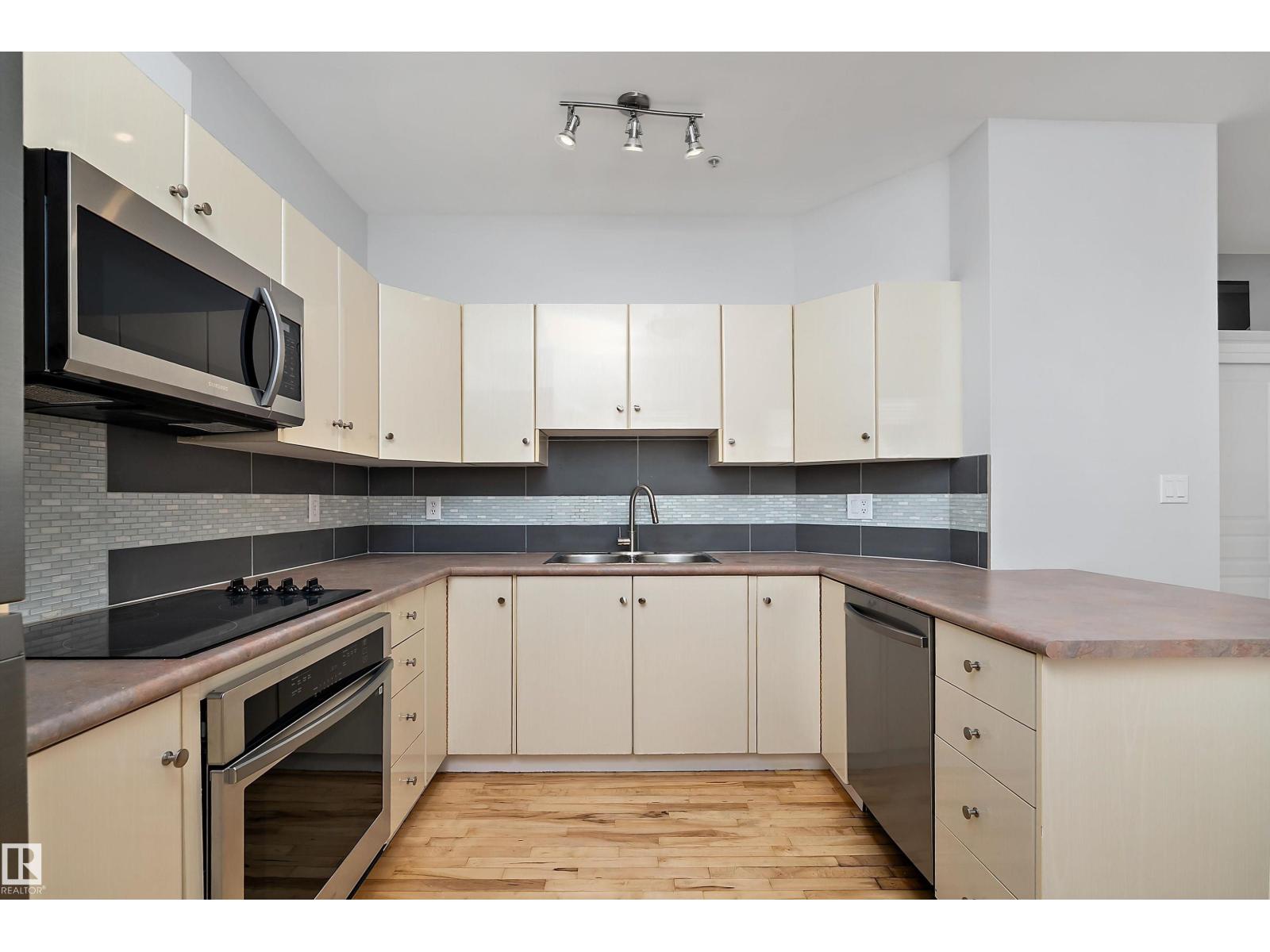 #pnth-108, 10933 82 Av Nw Property Photo 11