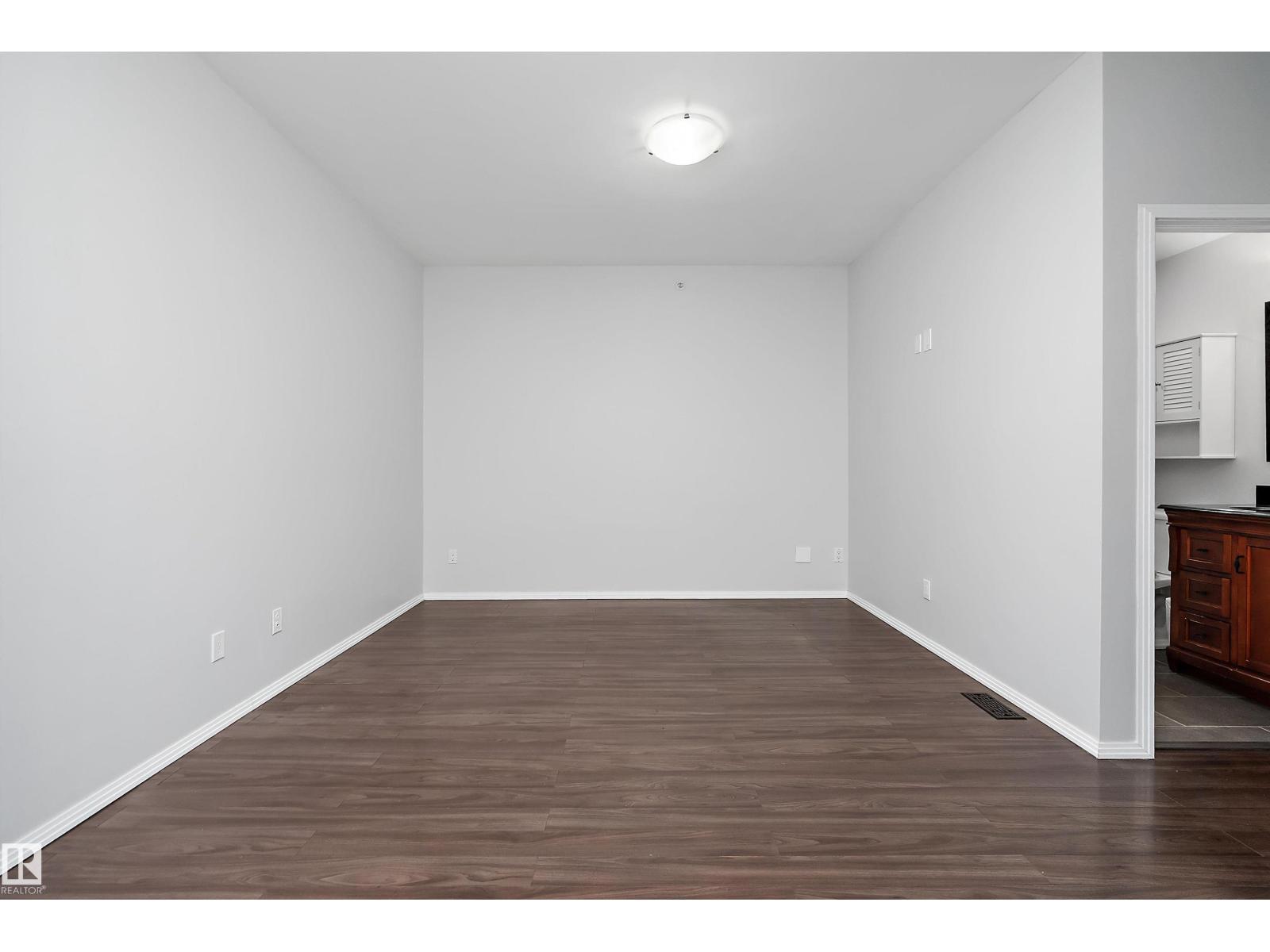 #pnth-108, 10933 82 Av Nw Property Photo 21