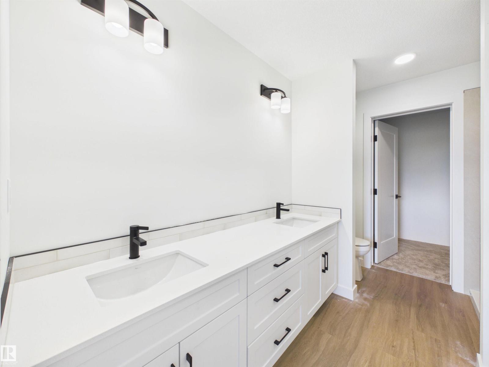 1744 Westerra Wd Property Photo 22