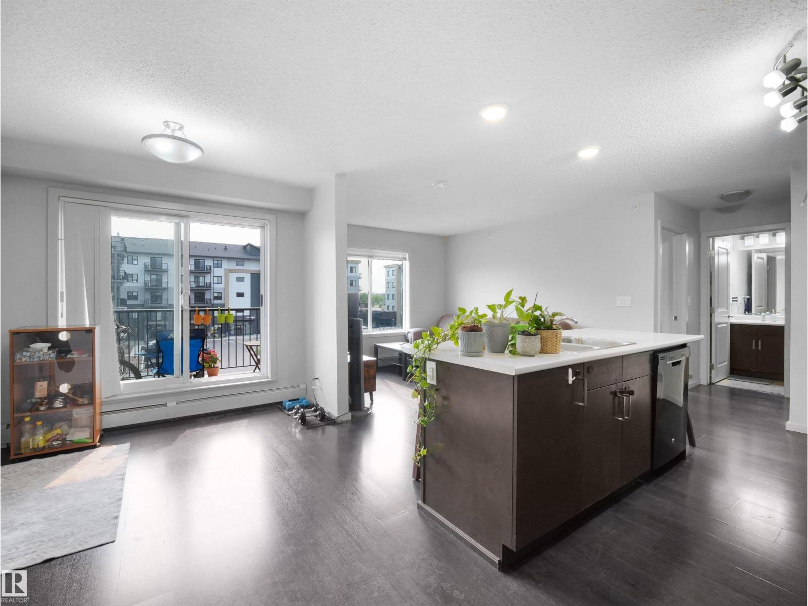 #422 5515 7 Av Sw Property Photo 16