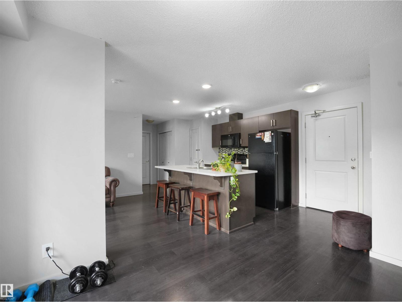 #422 5515 7 Av Sw Property Photo 17