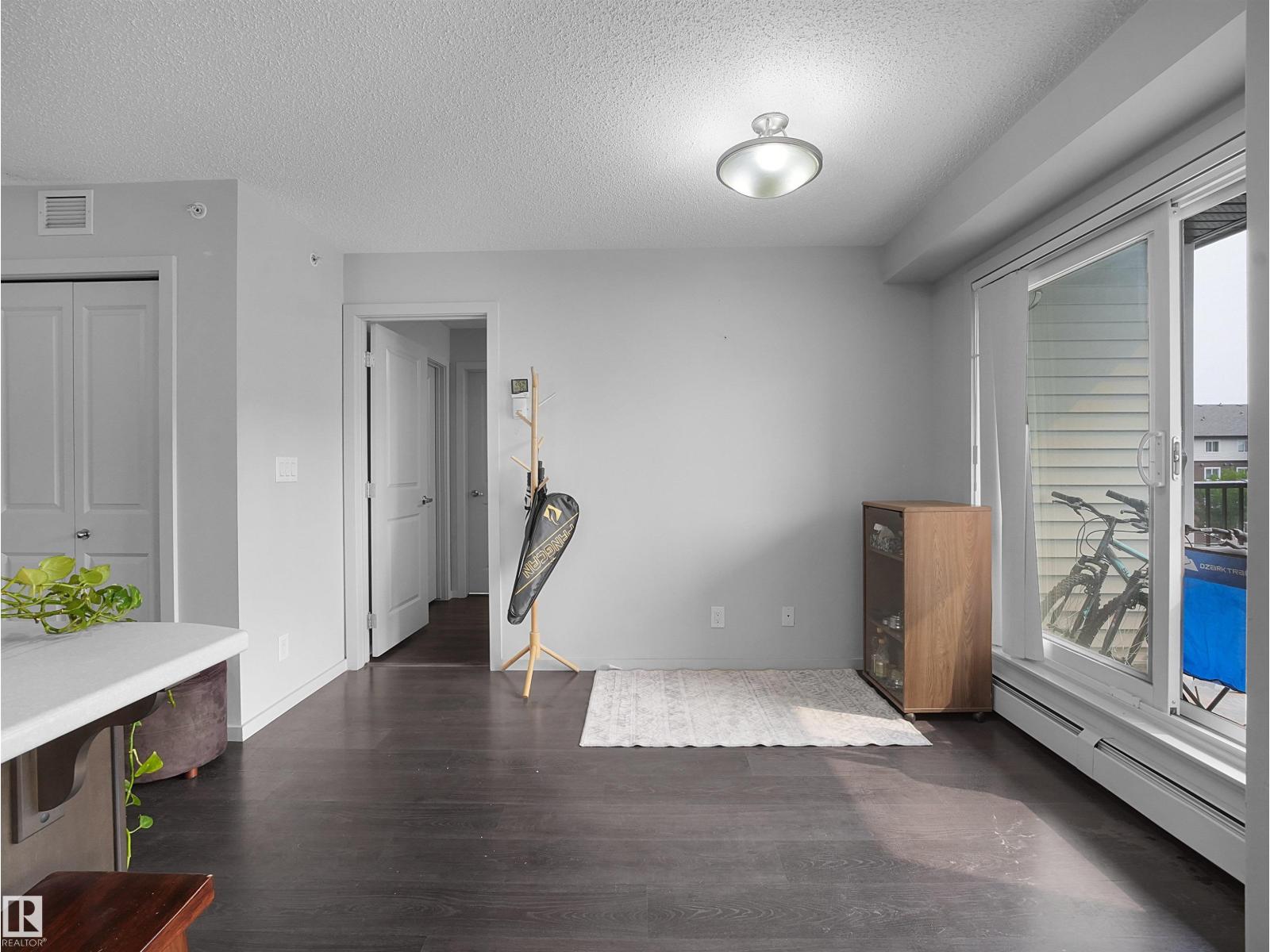 #422 5515 7 Av Sw Property Photo 24